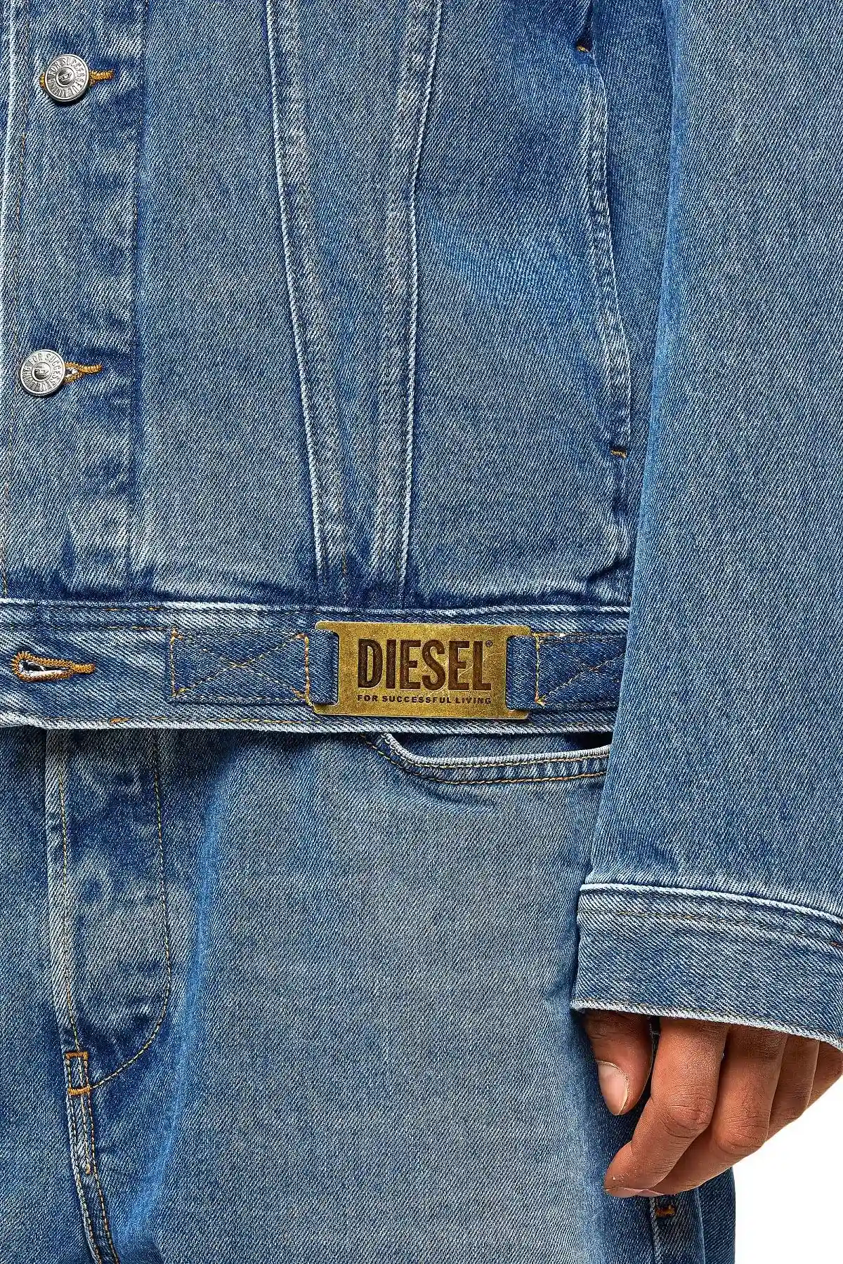 Blue Trucker jacket in stone-washed denim