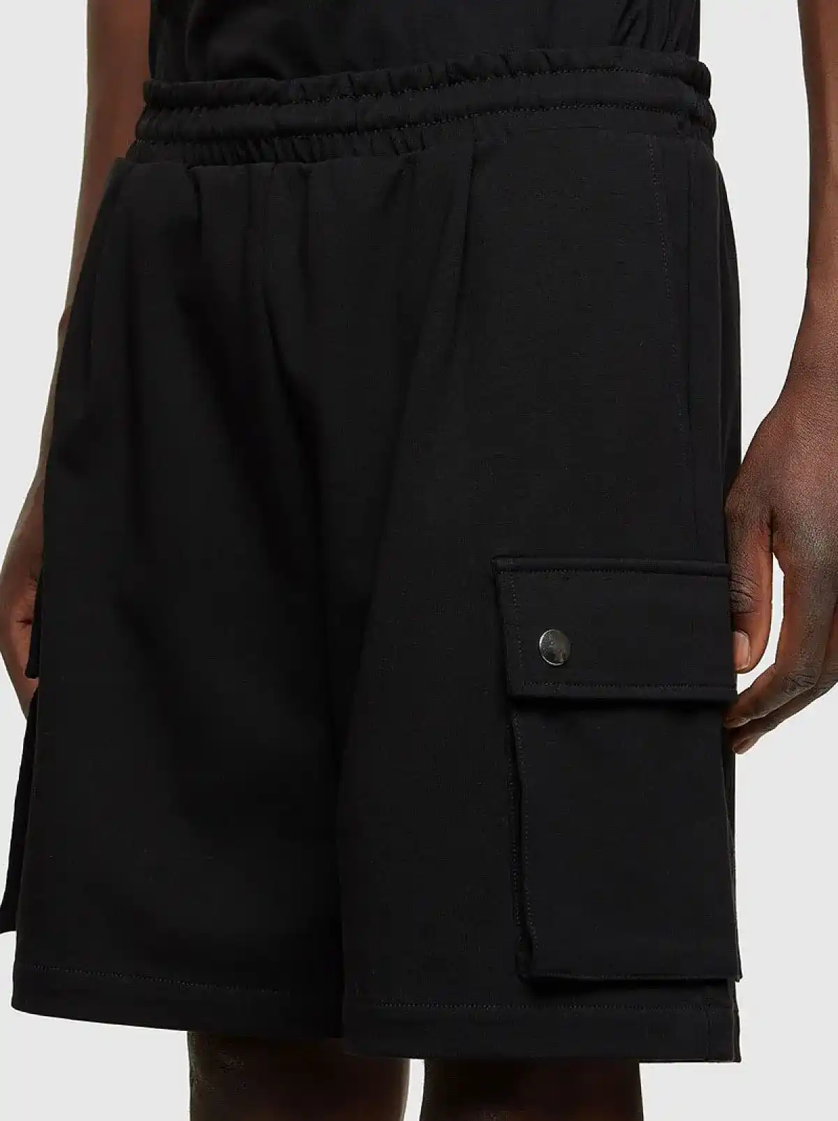 Black Cargo shorts in sweat fabric