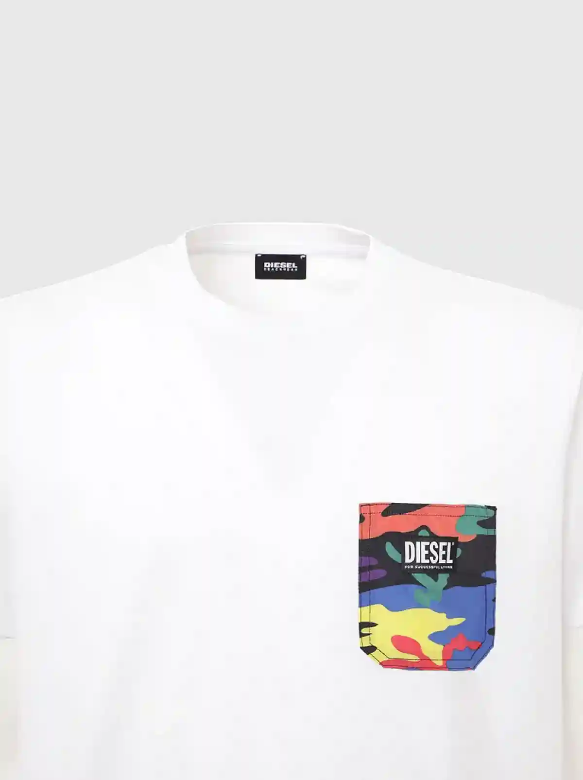 White Pride T-shirt with rainbow-camo pocket