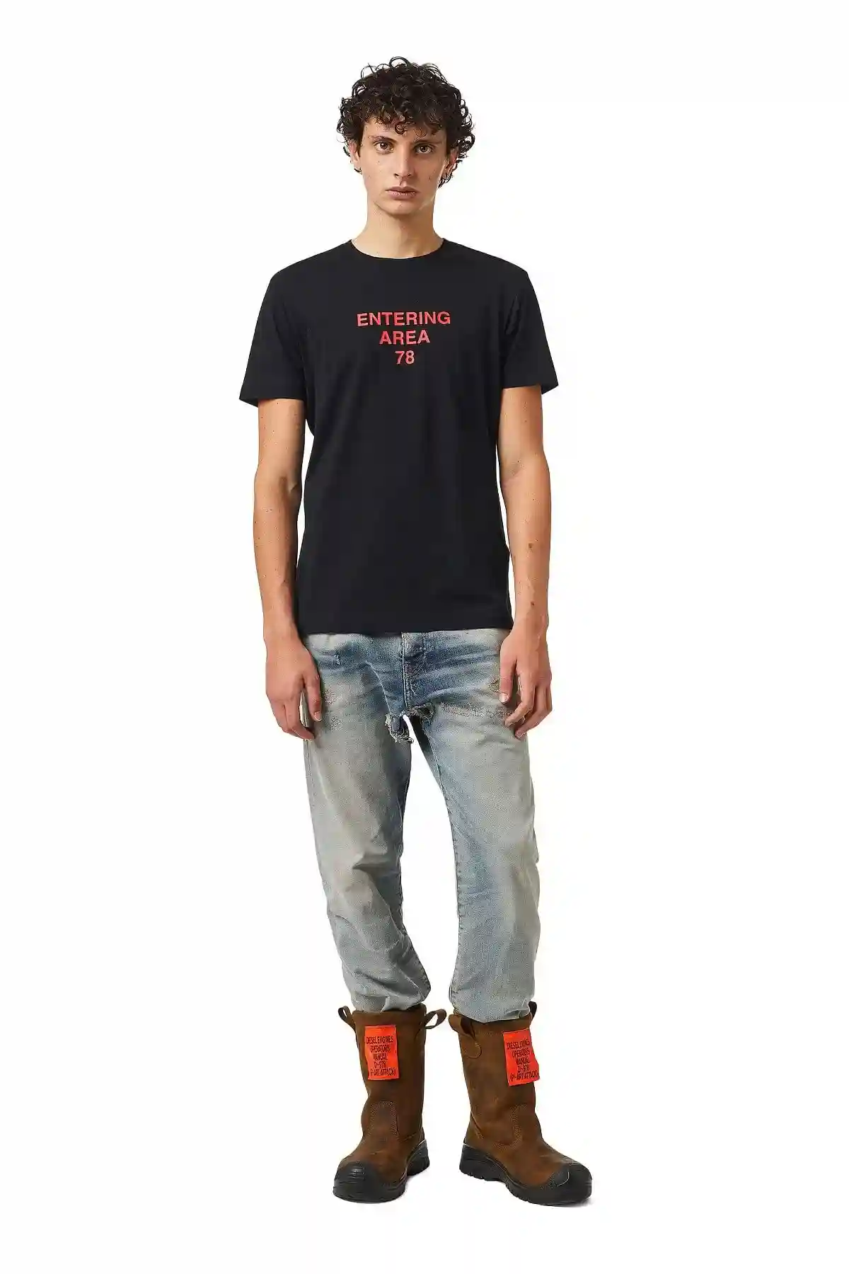 Black Green Label ENTERING AREA 78 T-Shirt