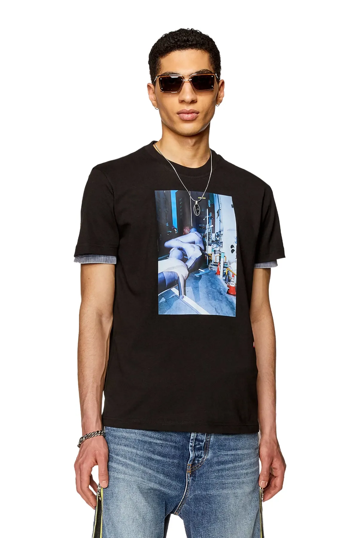 Black T-shirt with front photo print