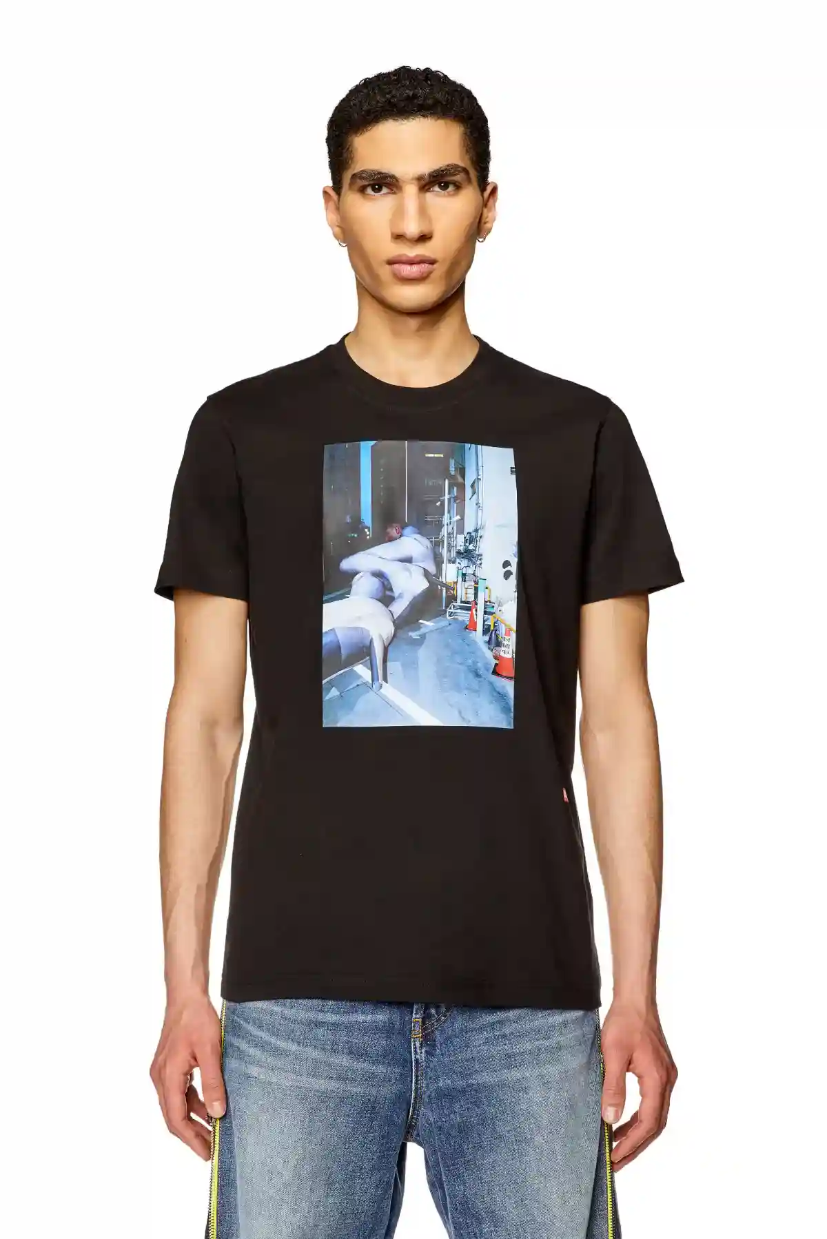 Black T-shirt with front photo print