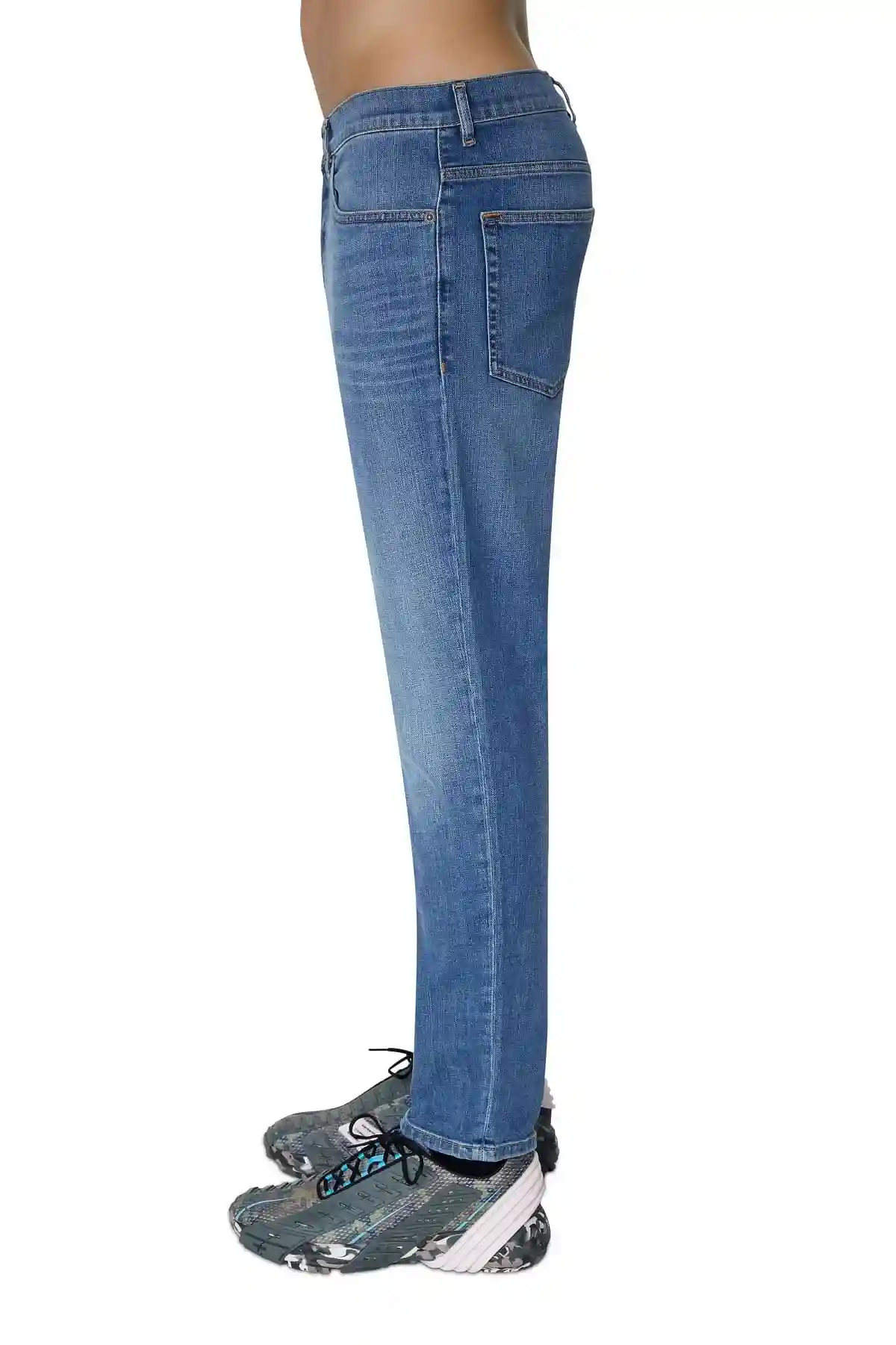 Blue Tapered fit Jeans-2005 D-Fining