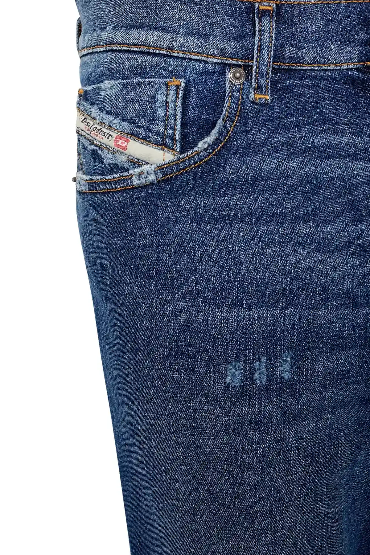 Blue Tapered fit Jeans-2005 D-Fining
