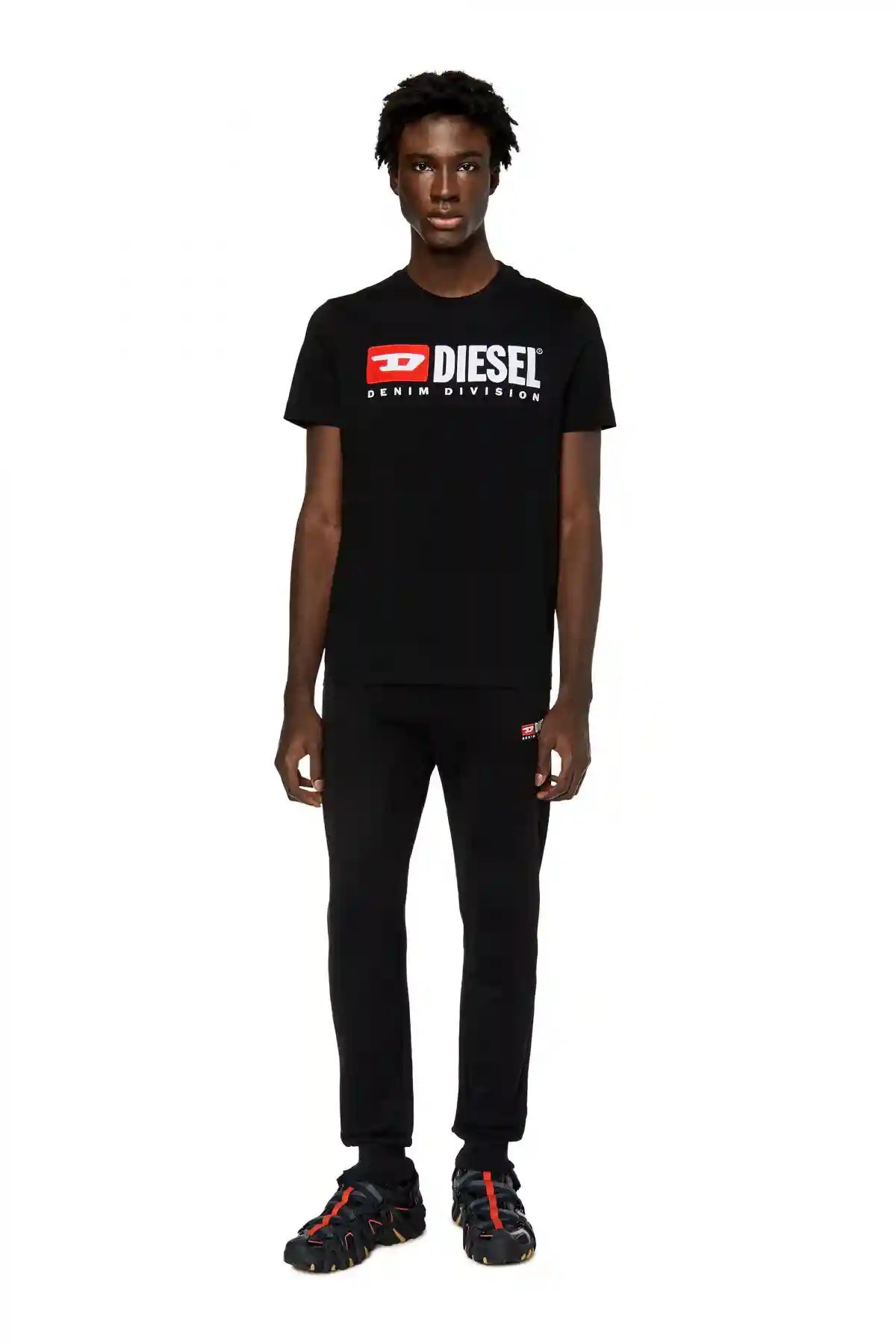 Black T-shirt with embroidered logo