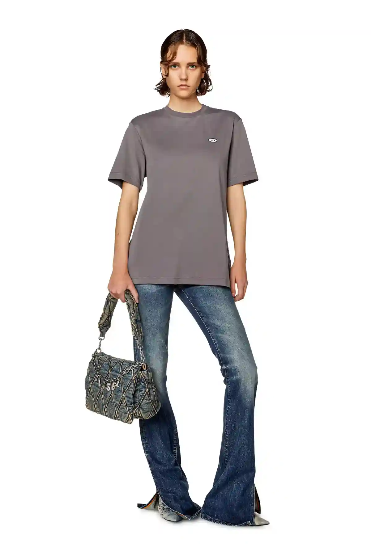https://cdn.fynd.com/v2/falling-surf-7c8bb8/fyprod/wrkr/products/pictures/item/free/original/diesel/A03819-0AIJU9CM/4/dU7QsLfqbF-410372554025_5_2044.webp