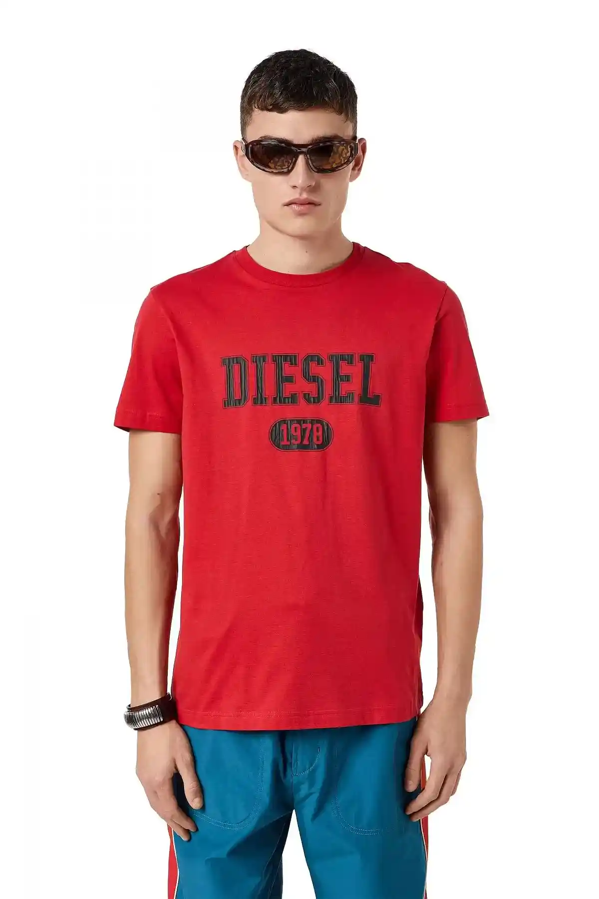 Red T-shirt with 1978 logo