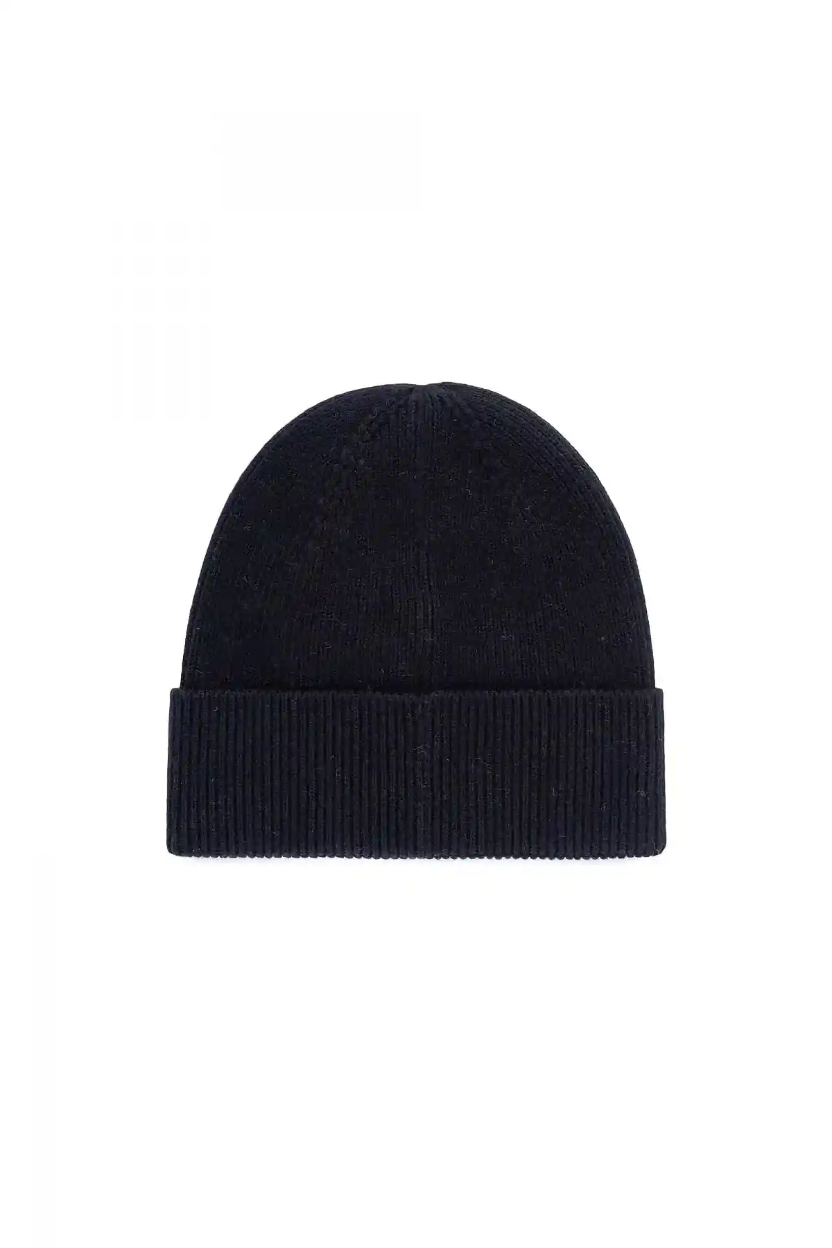 Black Ribbed beanie with D embroidery