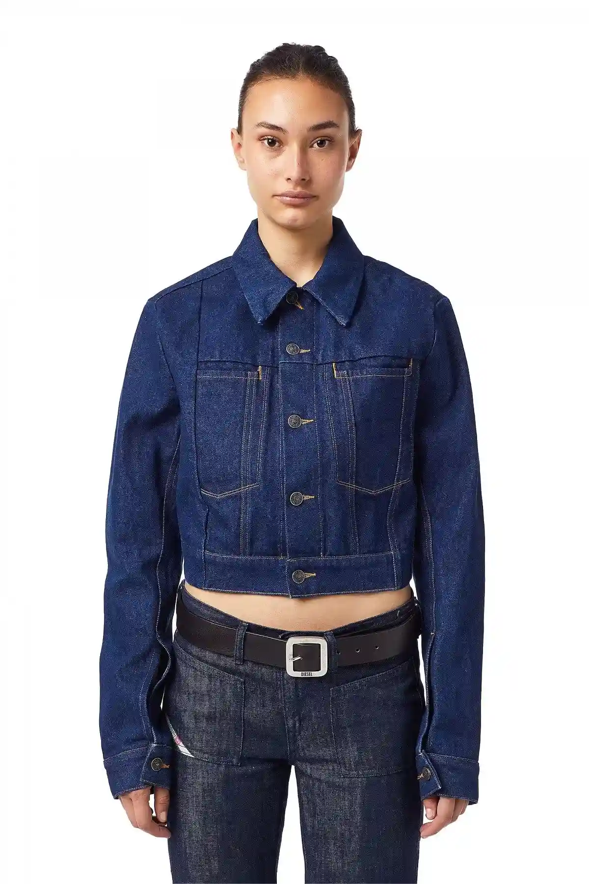 Blue Cropped trucker jacket in rinsed denim