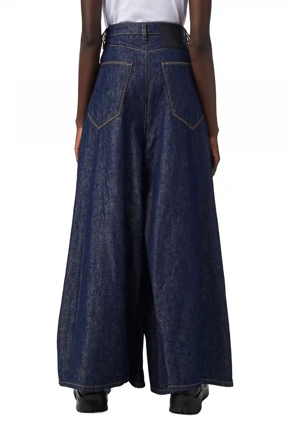 Blue Long skirt pant in rinse-wash denim