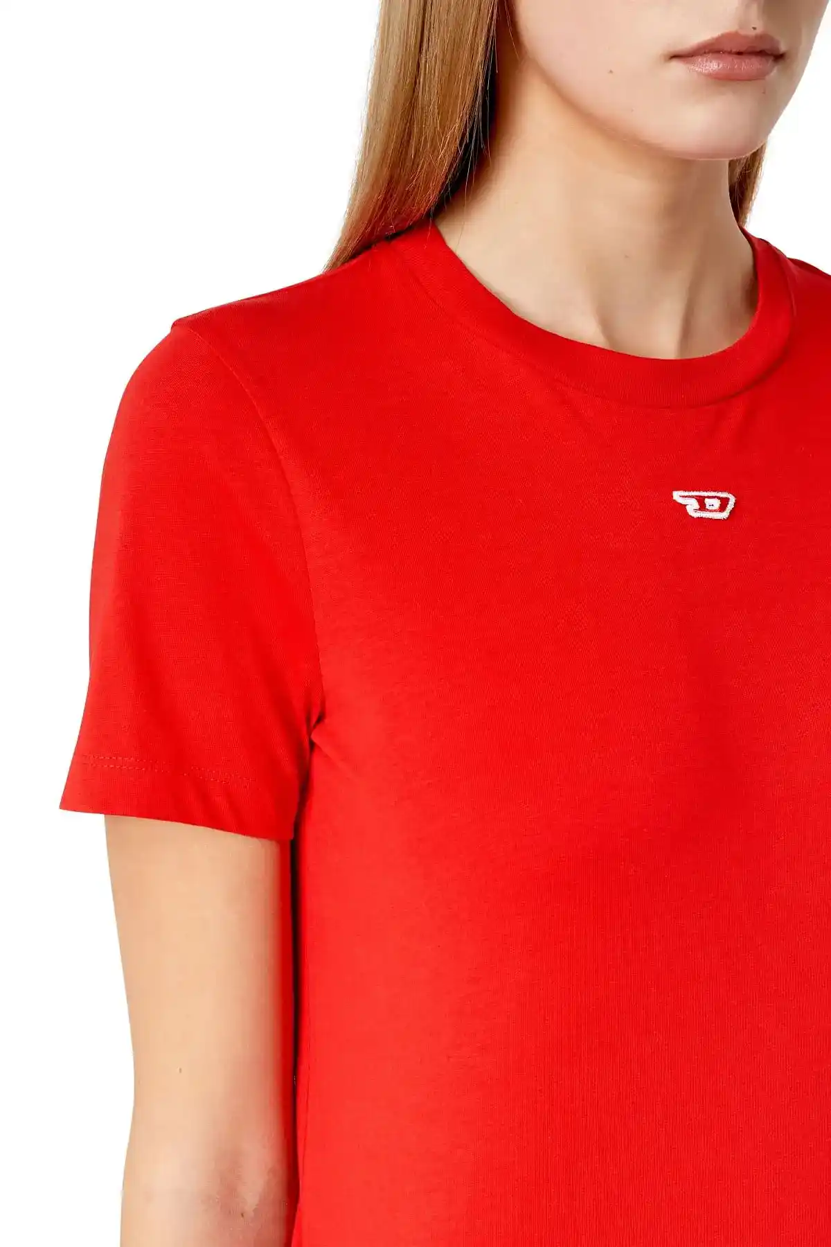 Red T-shirt with mini logo patch