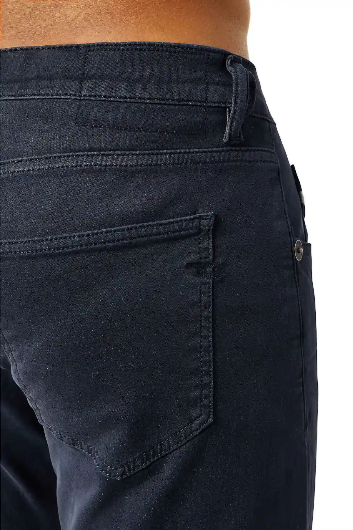 Blue Slim 2060 D-Strukt JoggJeans
