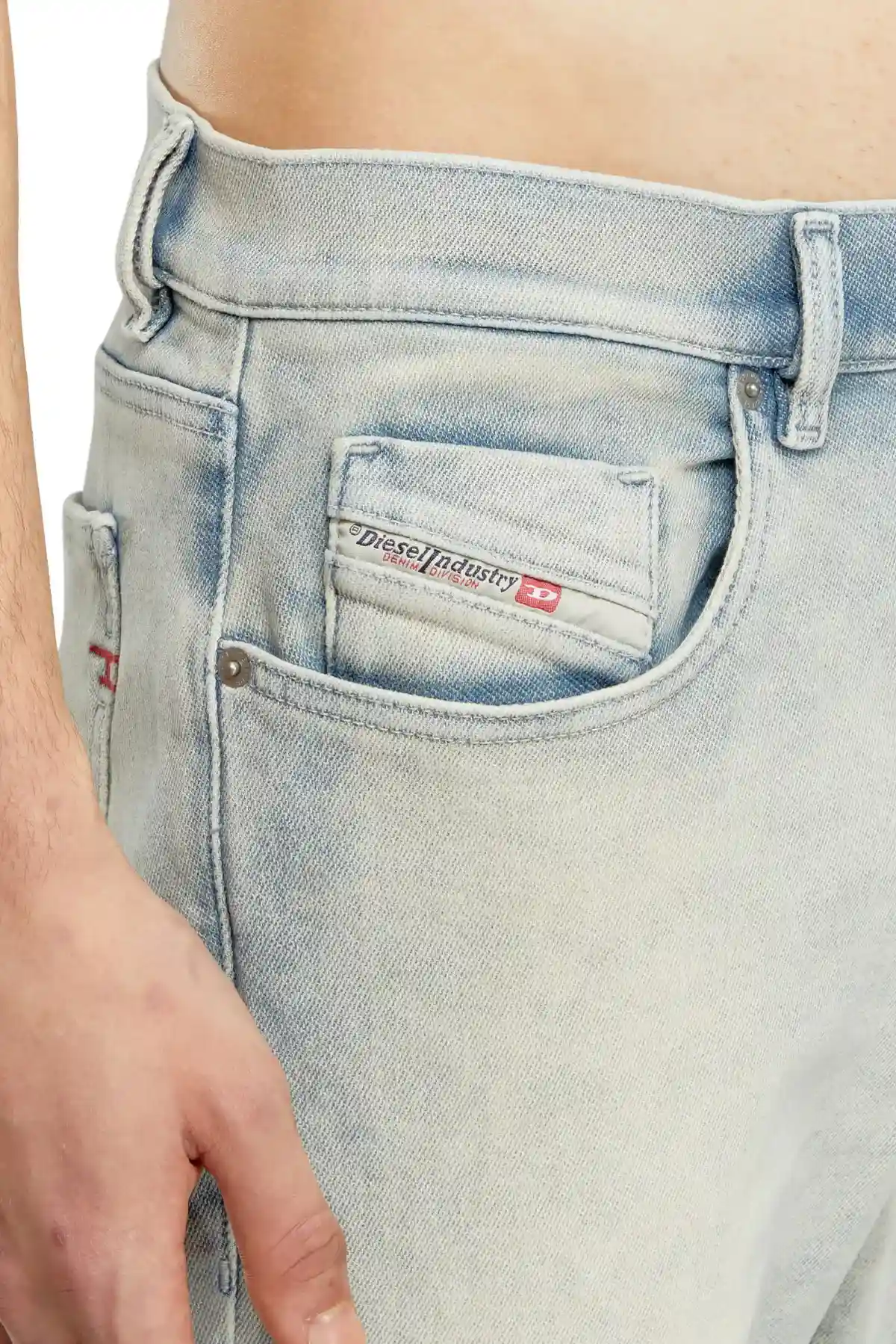 Light Blue Slim 2060 D-Strukt JoggJeans