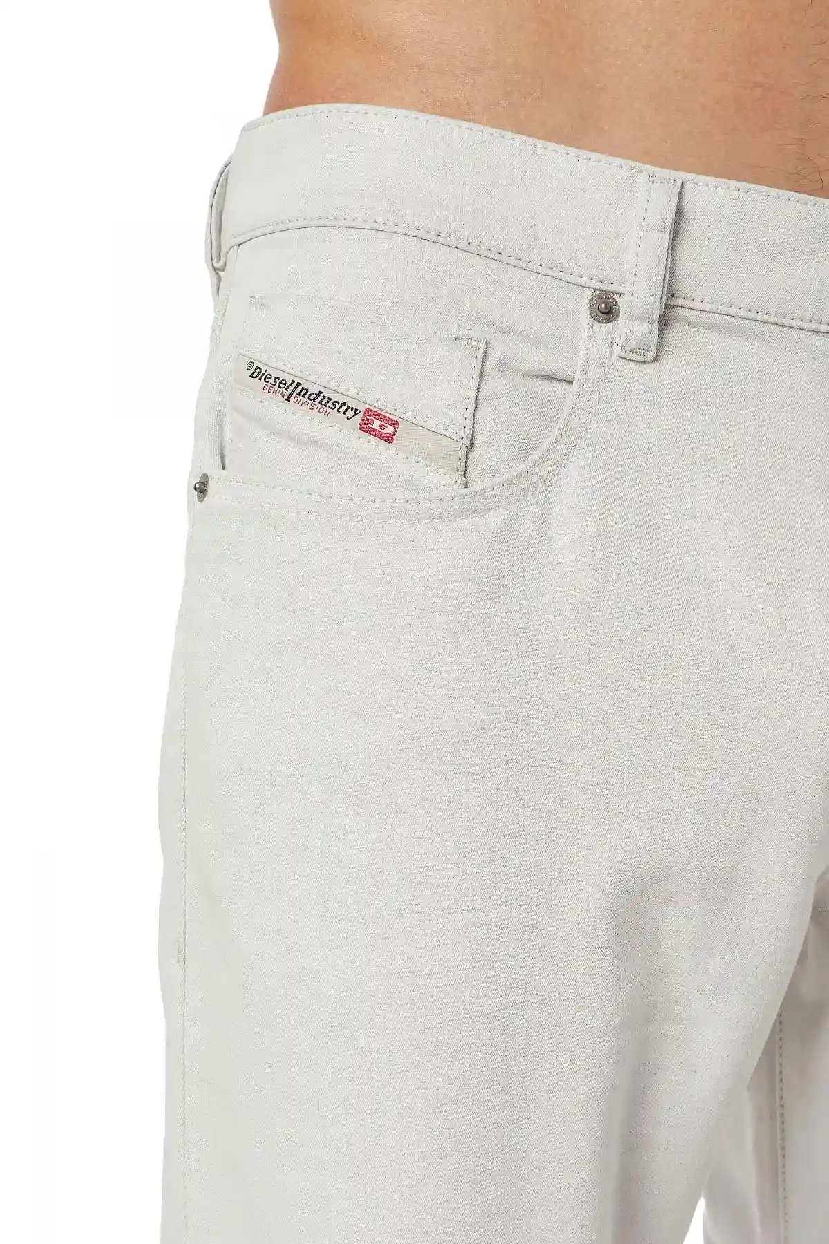 White Slim D-Strukt JoggJeans