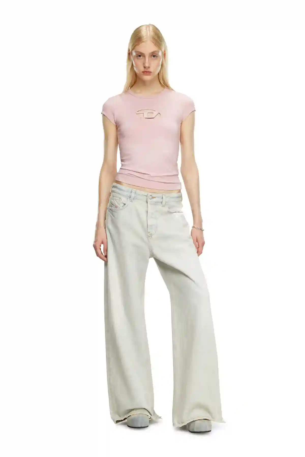 Pink T-shirt with peekaboo logo