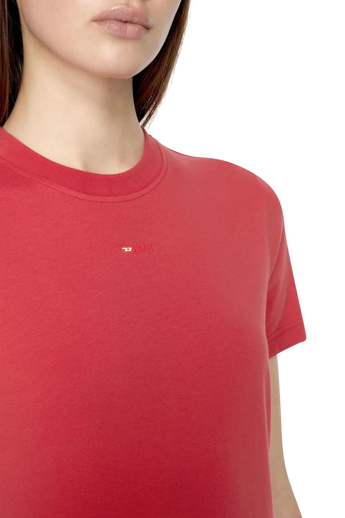 Red T-shirt with embroidered micro logo