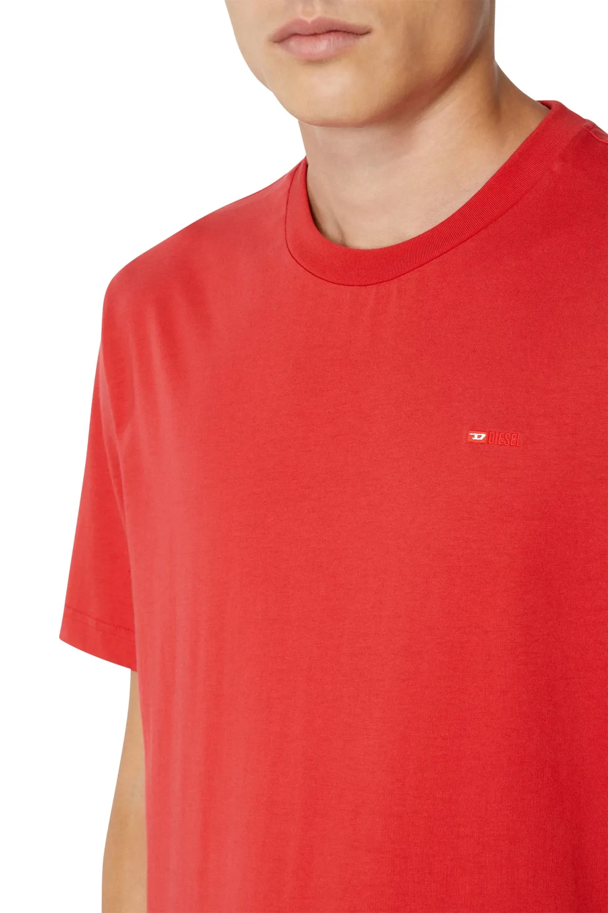 Red T-shirt with micro-embroidered logo