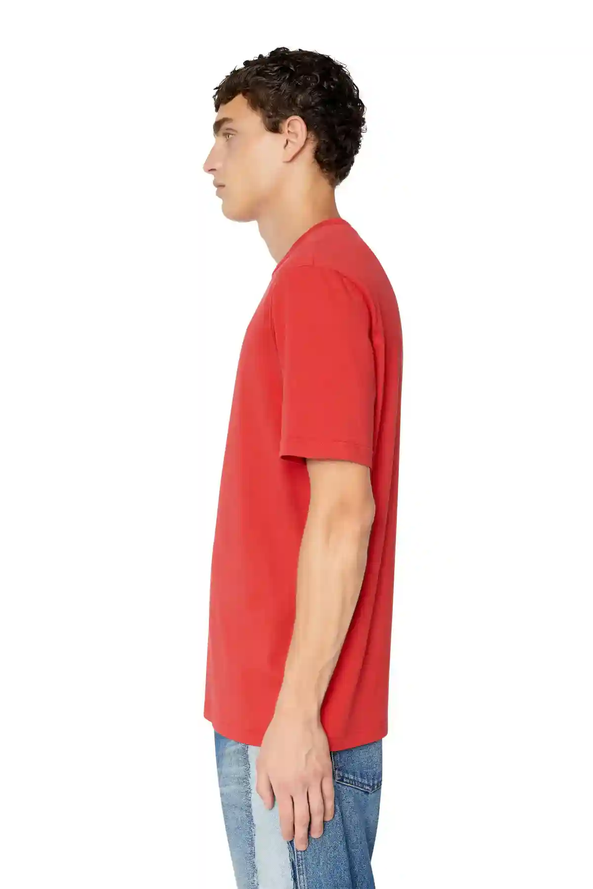 Red T-shirt with micro-embroidered logo