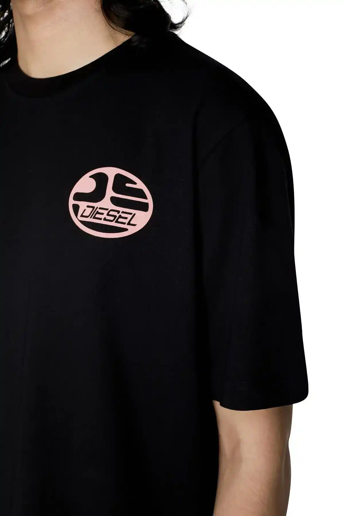 Black T-shirt with oval logos