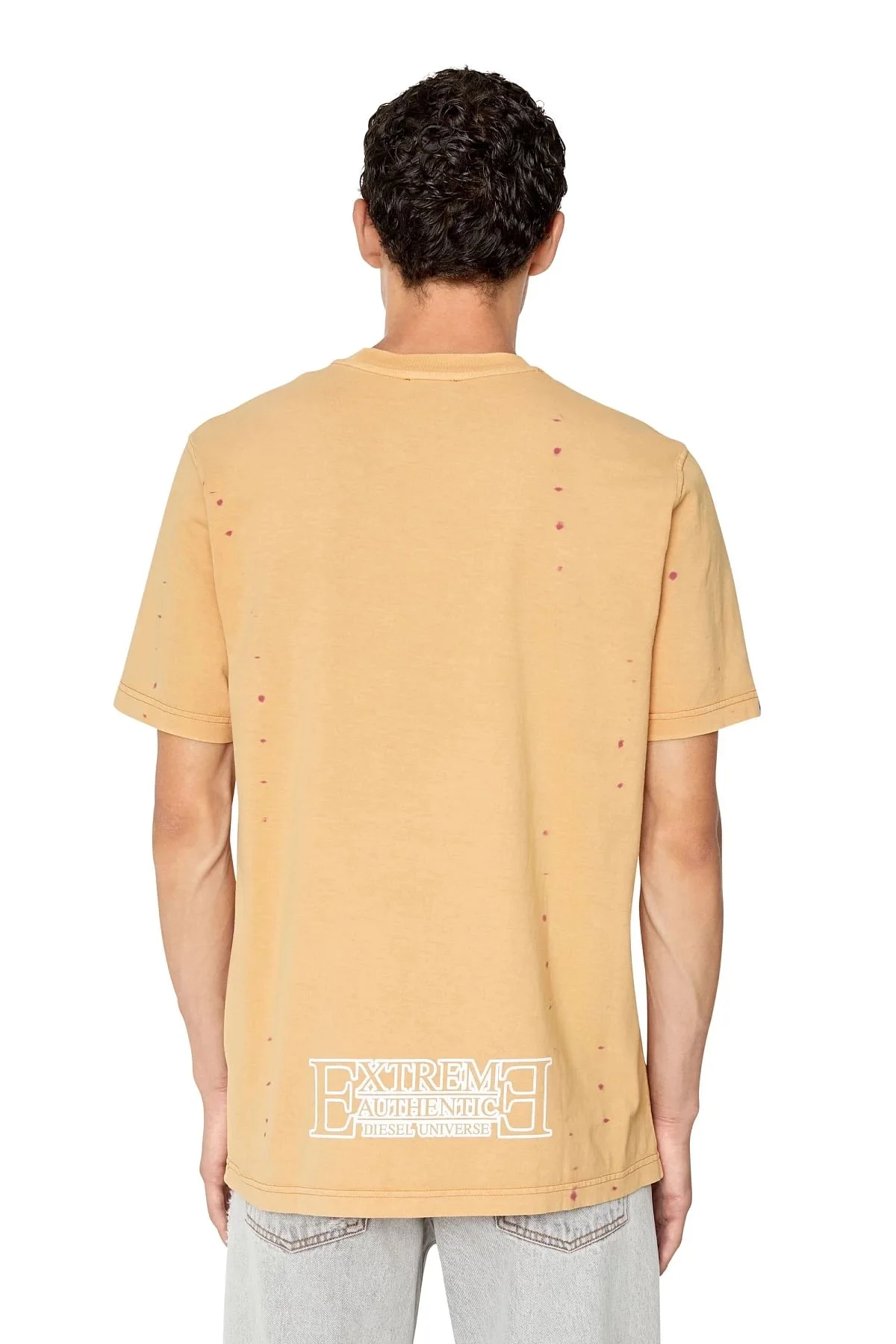 Orange T-shirt with overdyed treatment