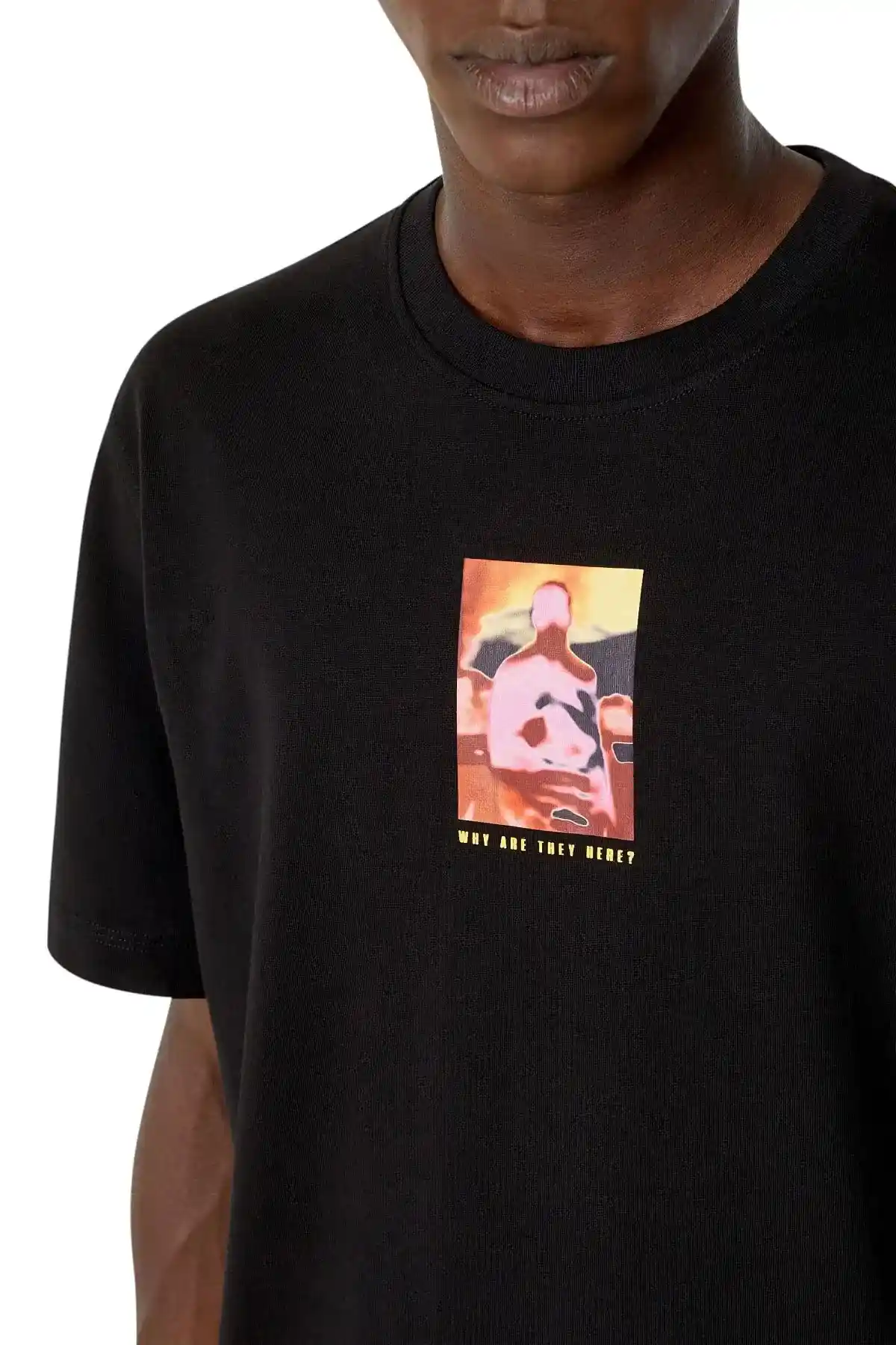 Black T-shirt with thermo-image print