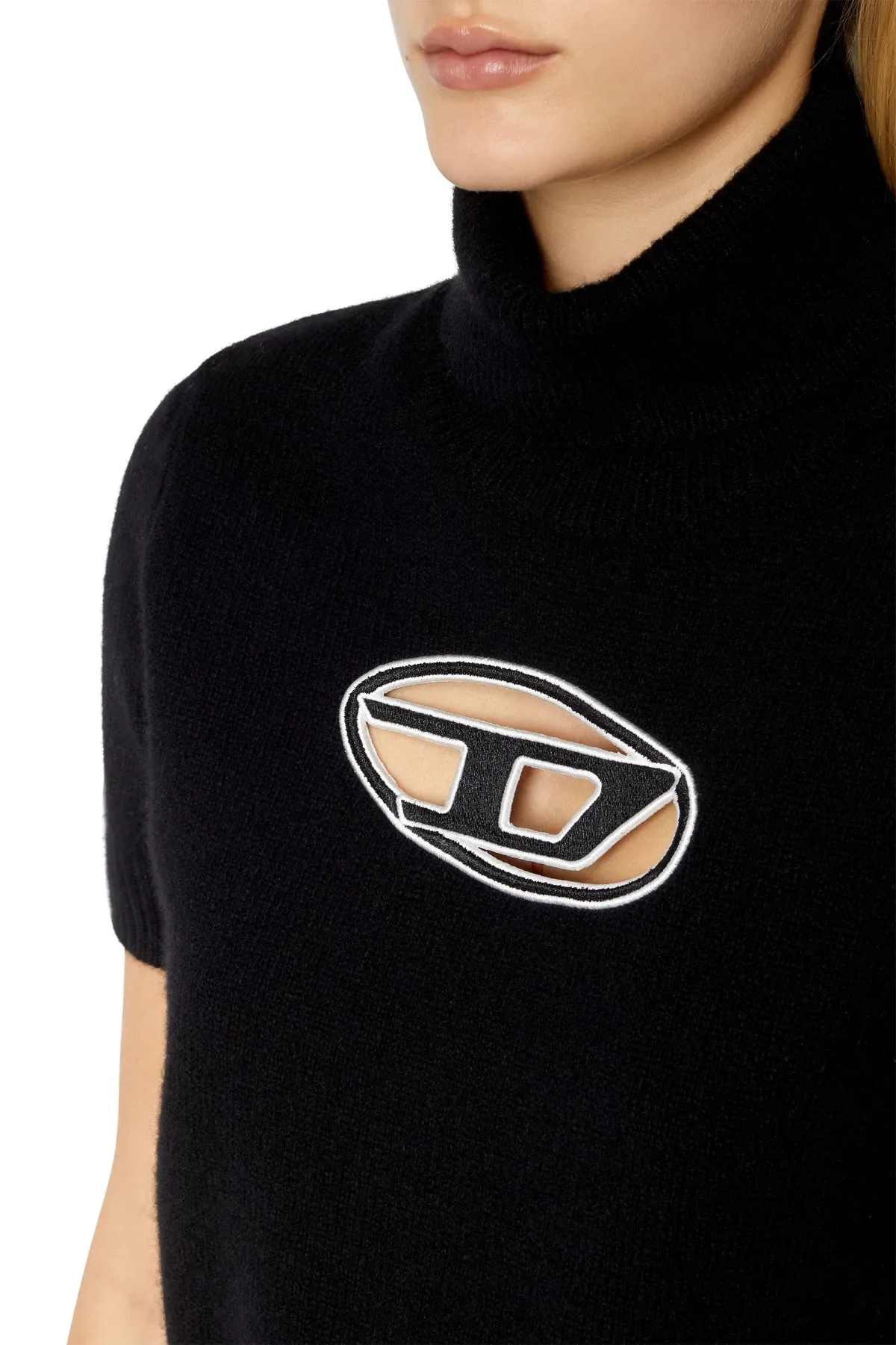 Black Short-sleeve jumper with cut-out logo