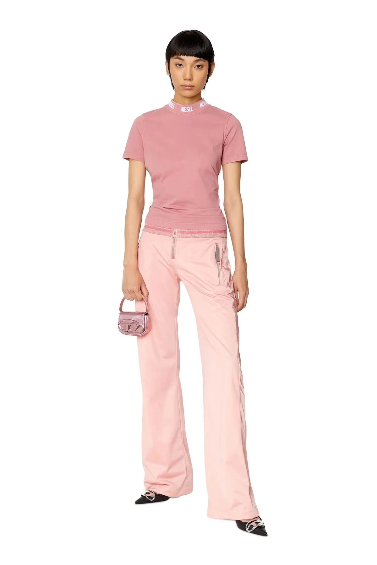 Pink T-shirt with logo neck