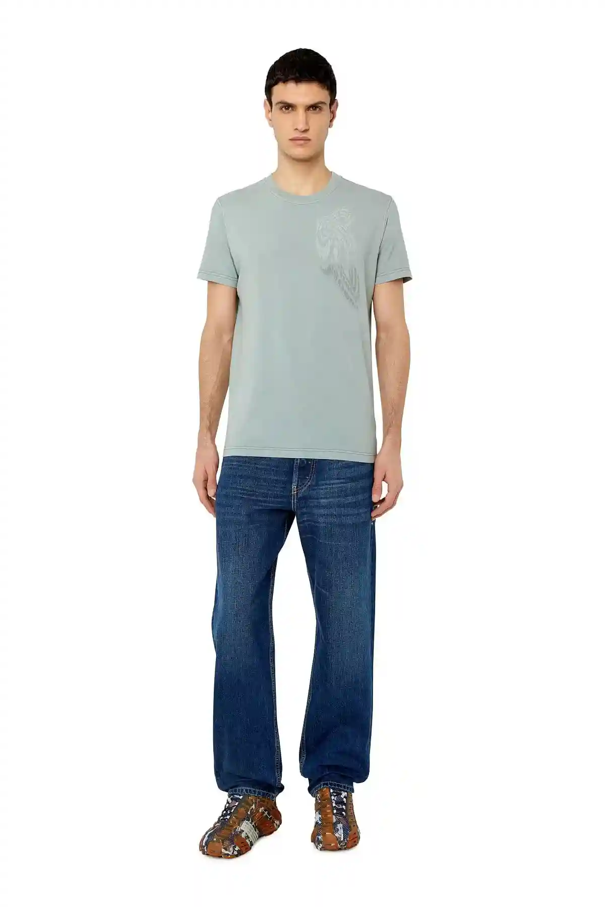 Grey T-shirt with heat-reactive print