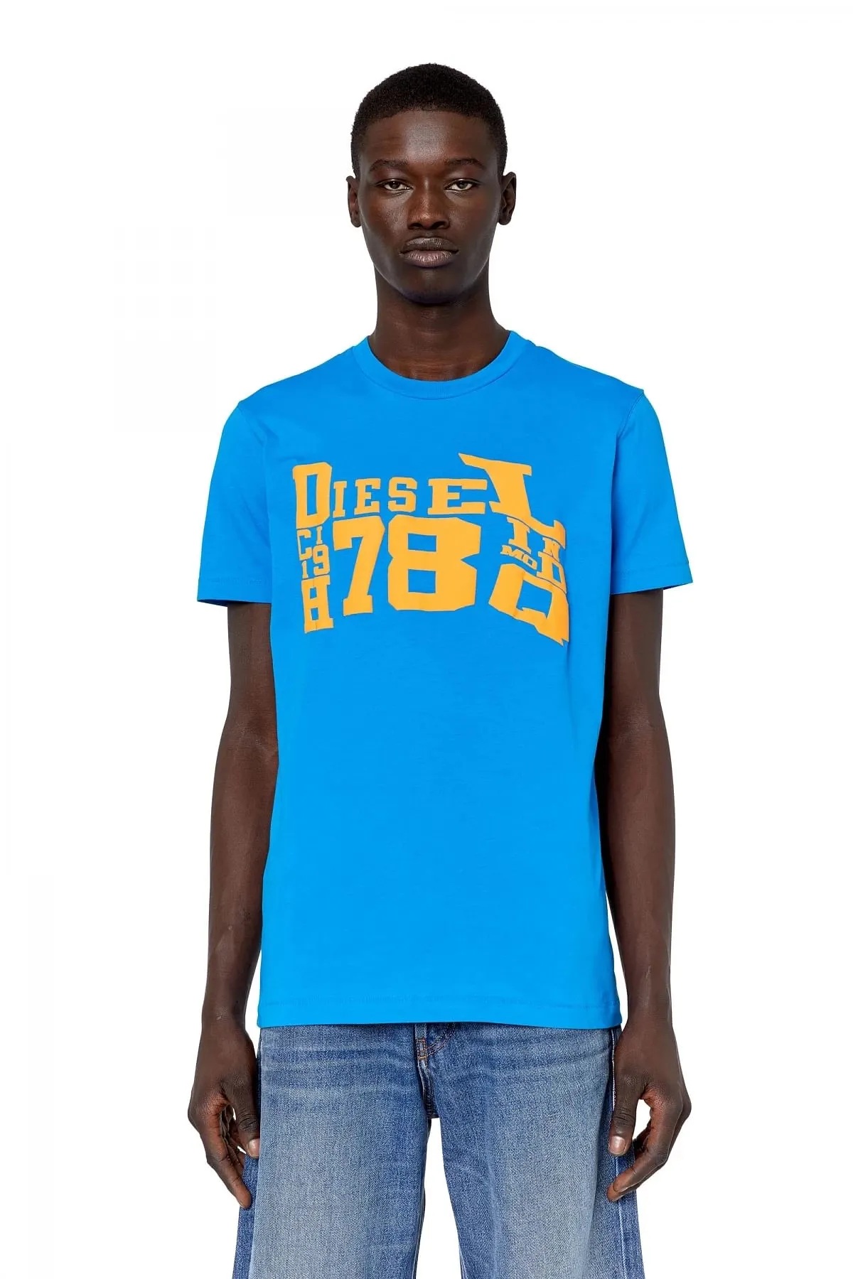 Blue T-shirt with chest jumbled logo