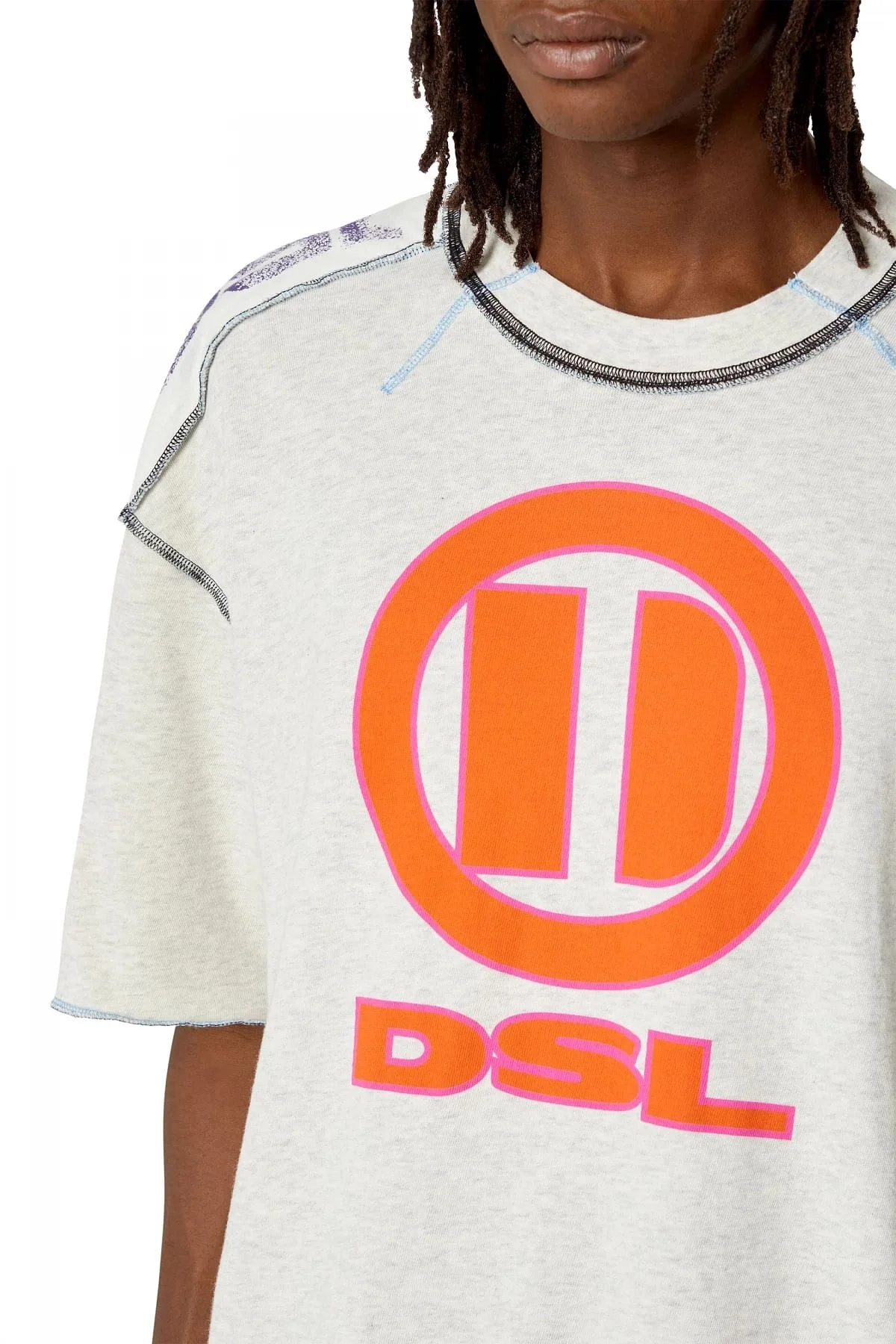 Grey T-shirt with contrast stitching