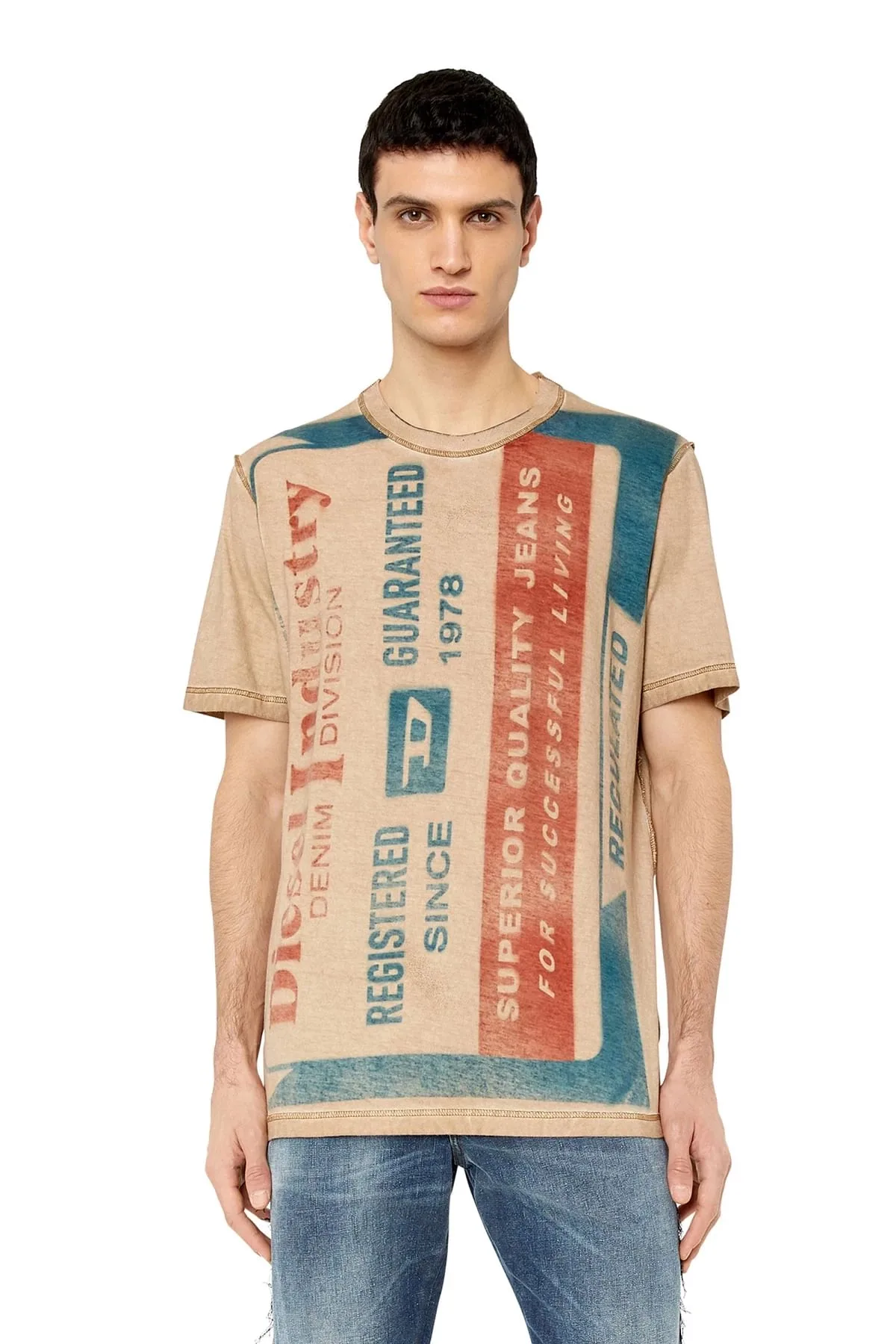 Beige and Red T-shirt with jacron patch print