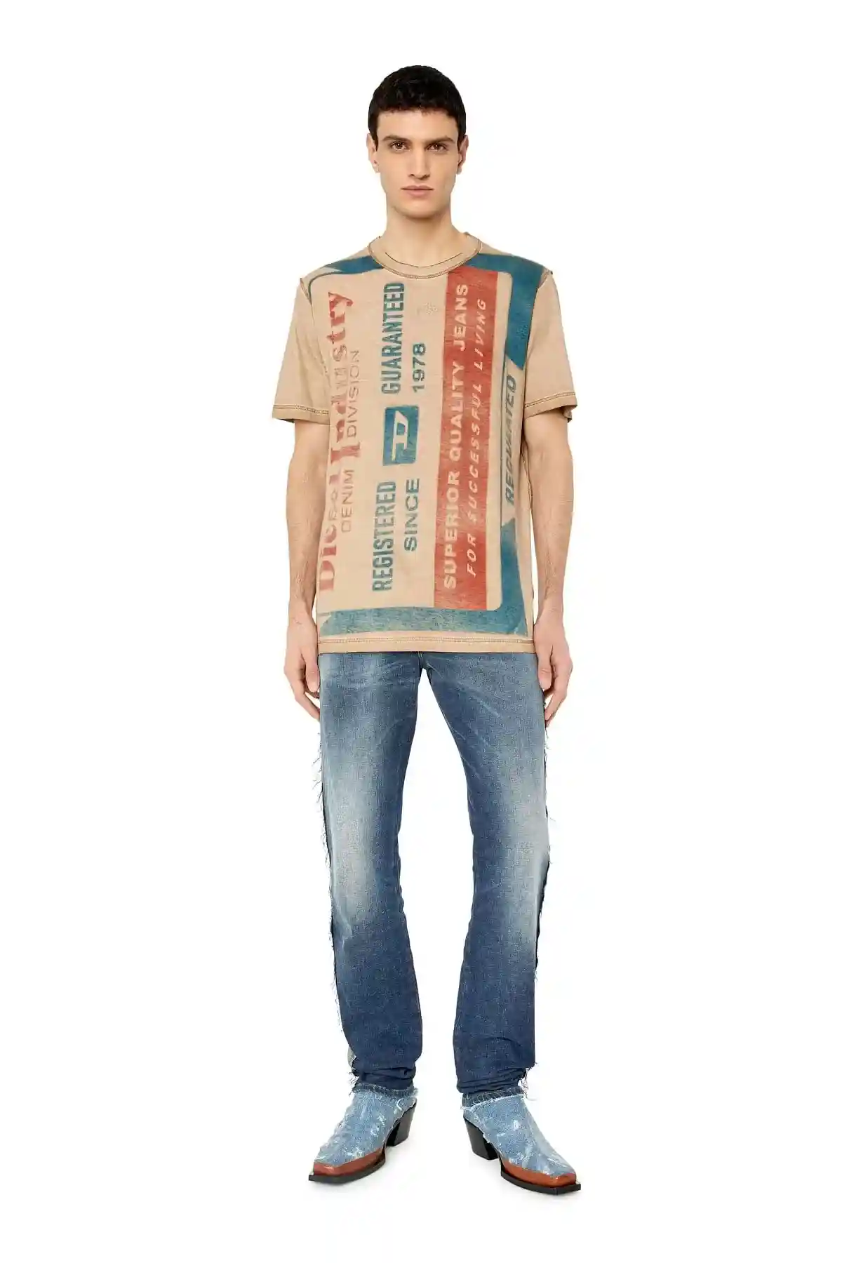 Beige and Red T-shirt with jacron patch print
