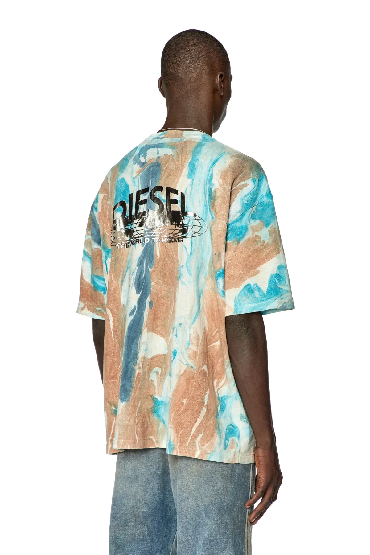 Multicolor T-shirt with marble print