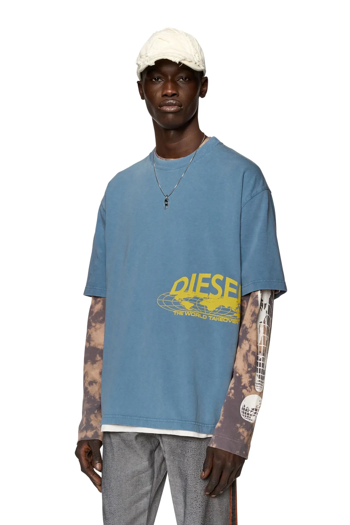 Blue T-shirt with Diesel world prints