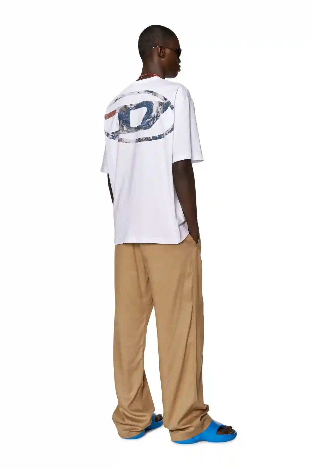 White T-shirt with Planet logo print