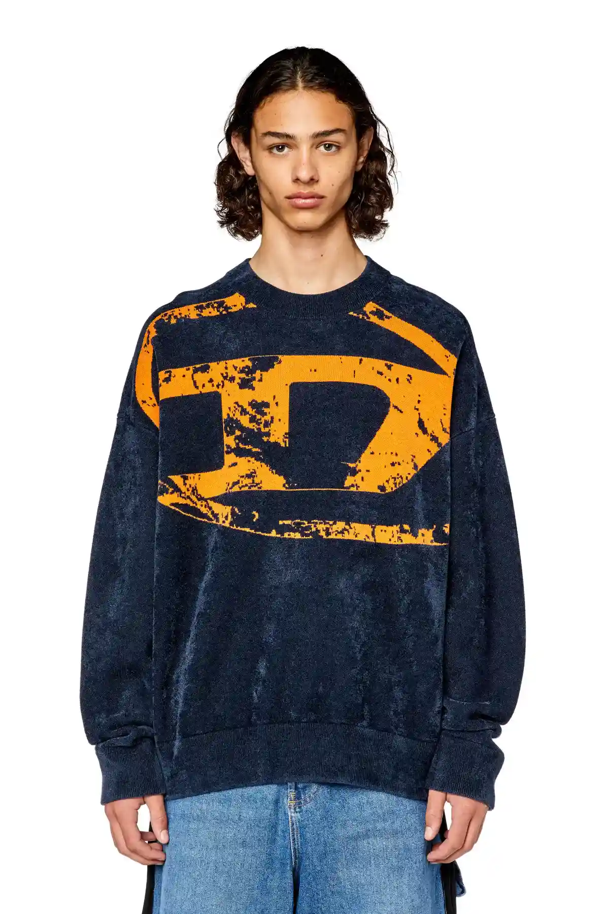 Blue Sweatshirt with distressed oval D