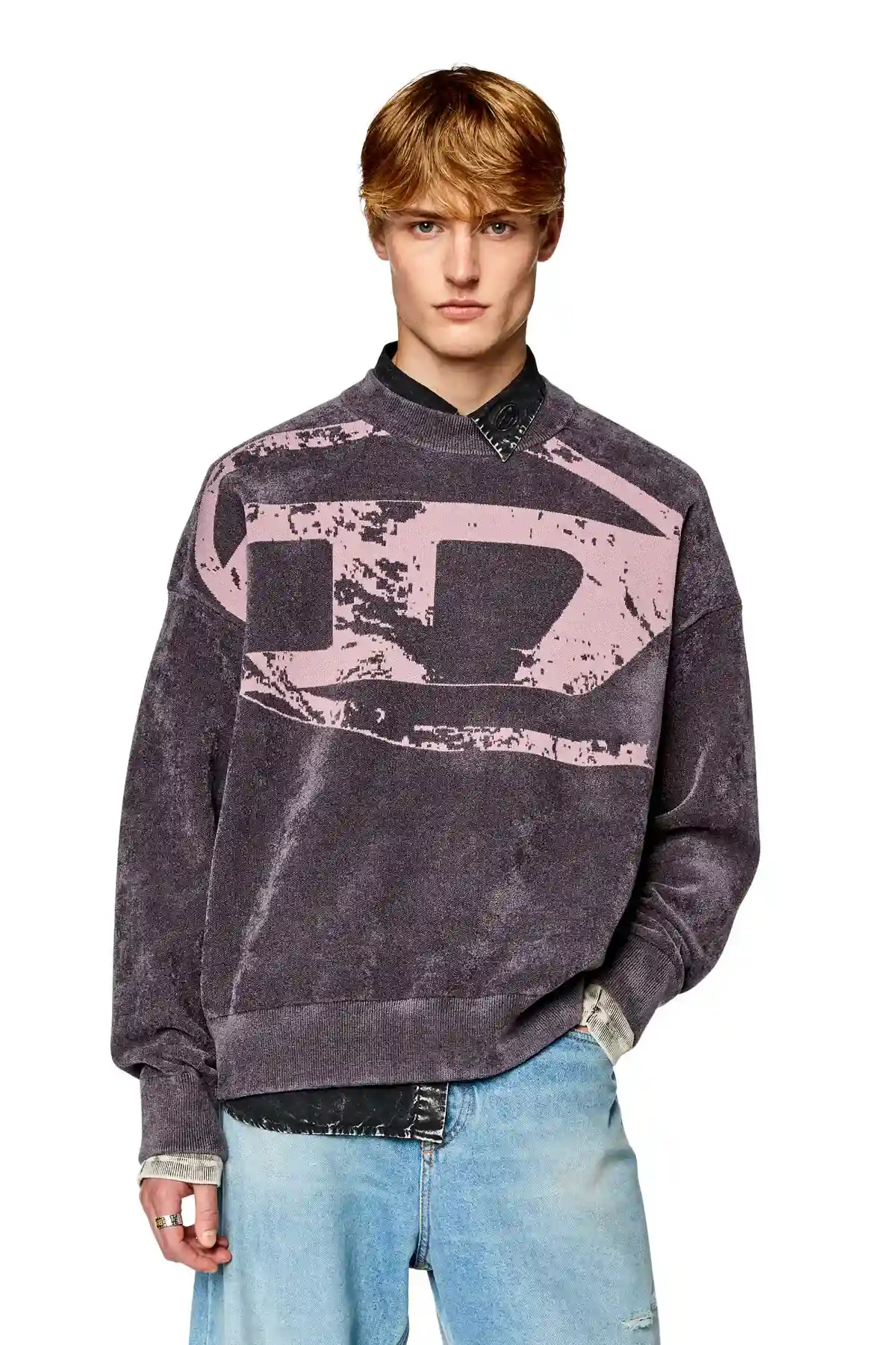Grey Sweatshirt with distressed oval D
