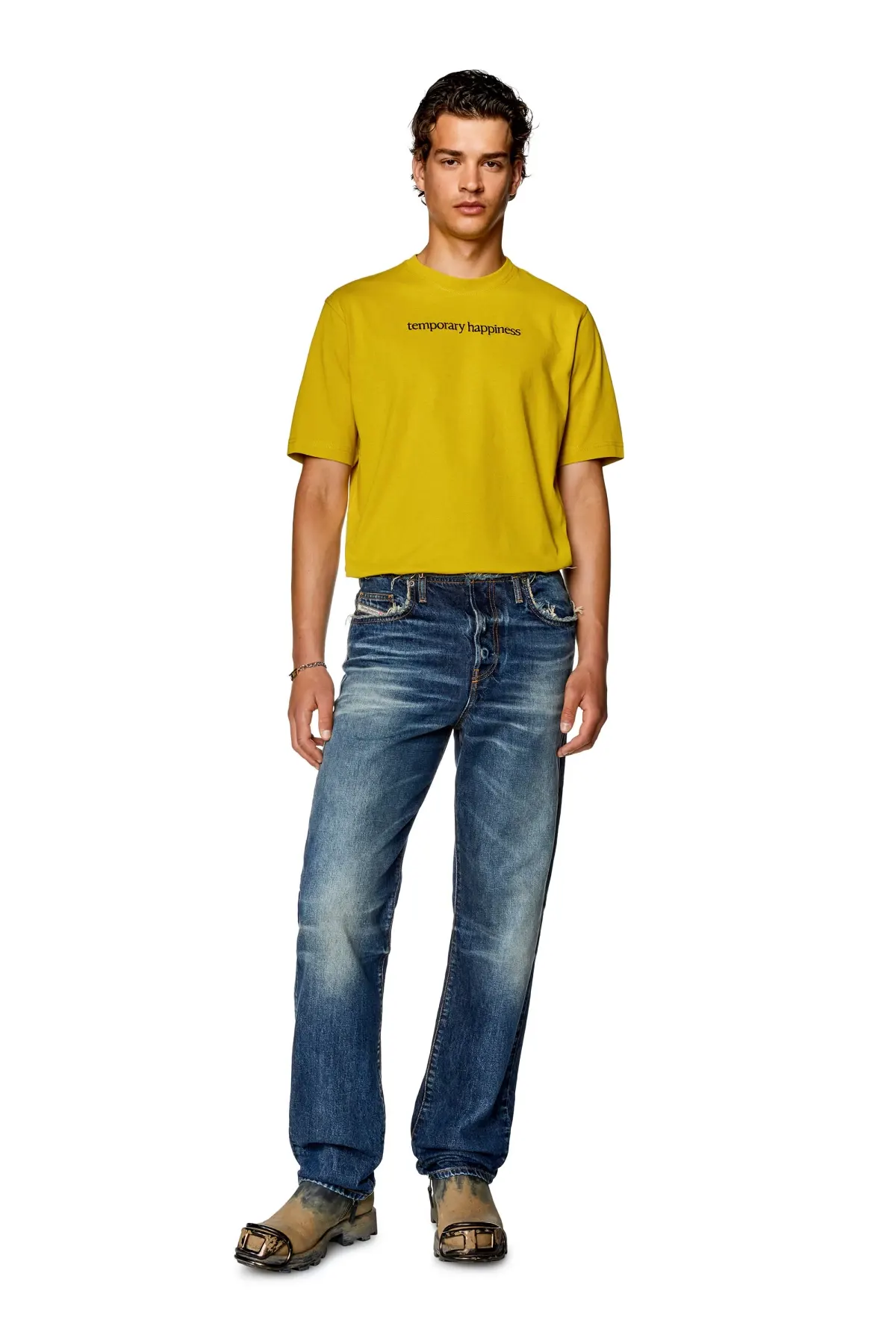 Yellow T-shirt with front embroidery