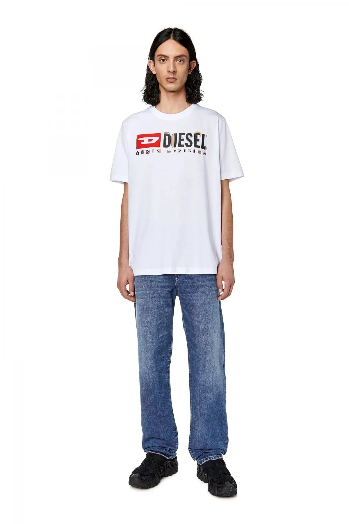 White T-shirt with peel-off letters
