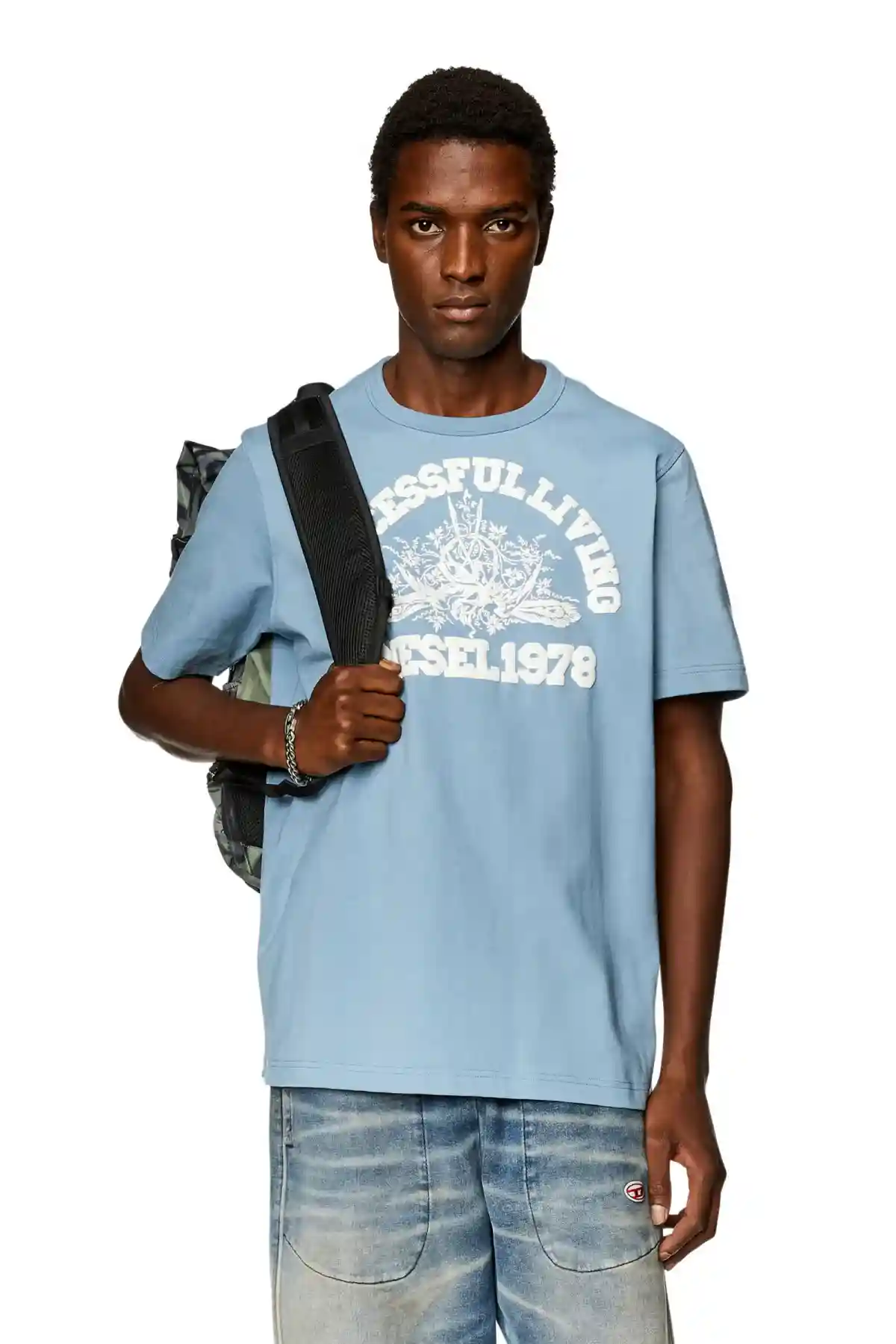 Blue T-shirt with puffy logo print