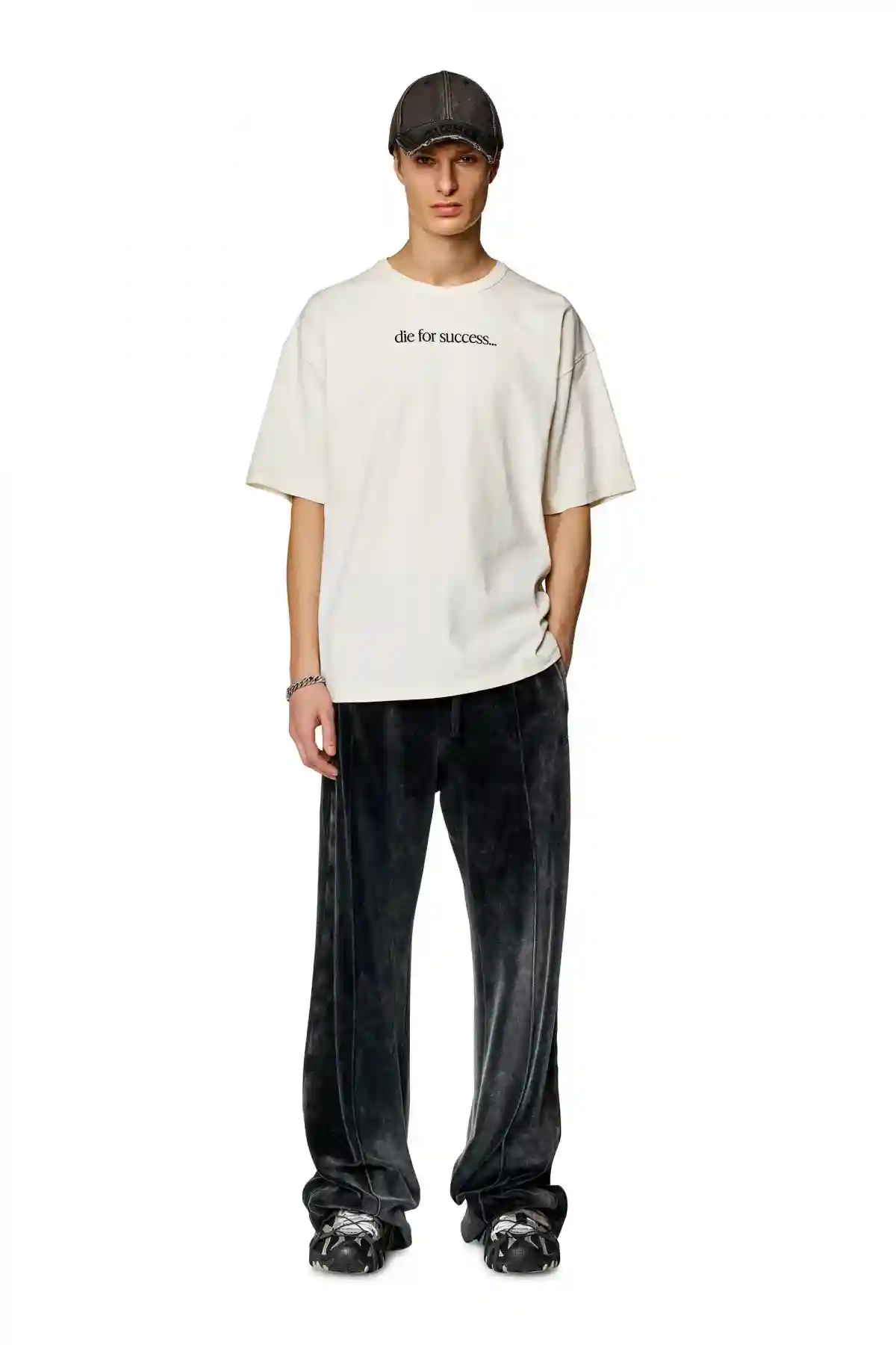 White T-shirt with Die For Success embroidery