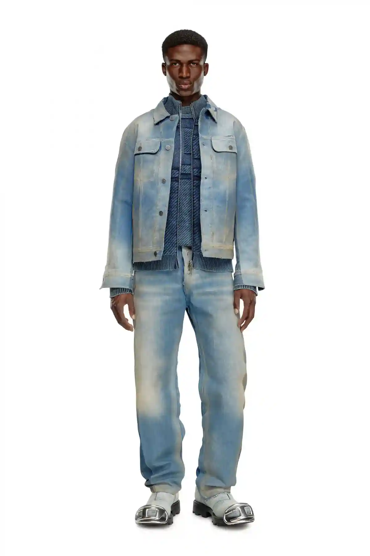 Blue Trucker jacket in peel-off denim