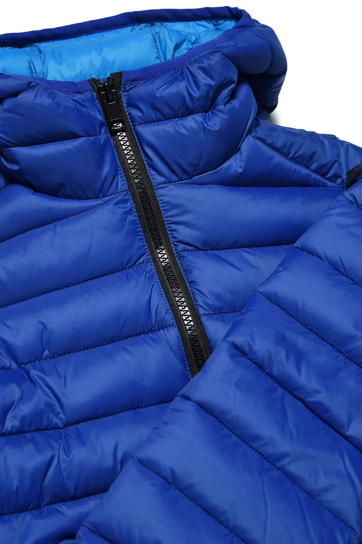 Blue Puffer jacket with narrow quilting