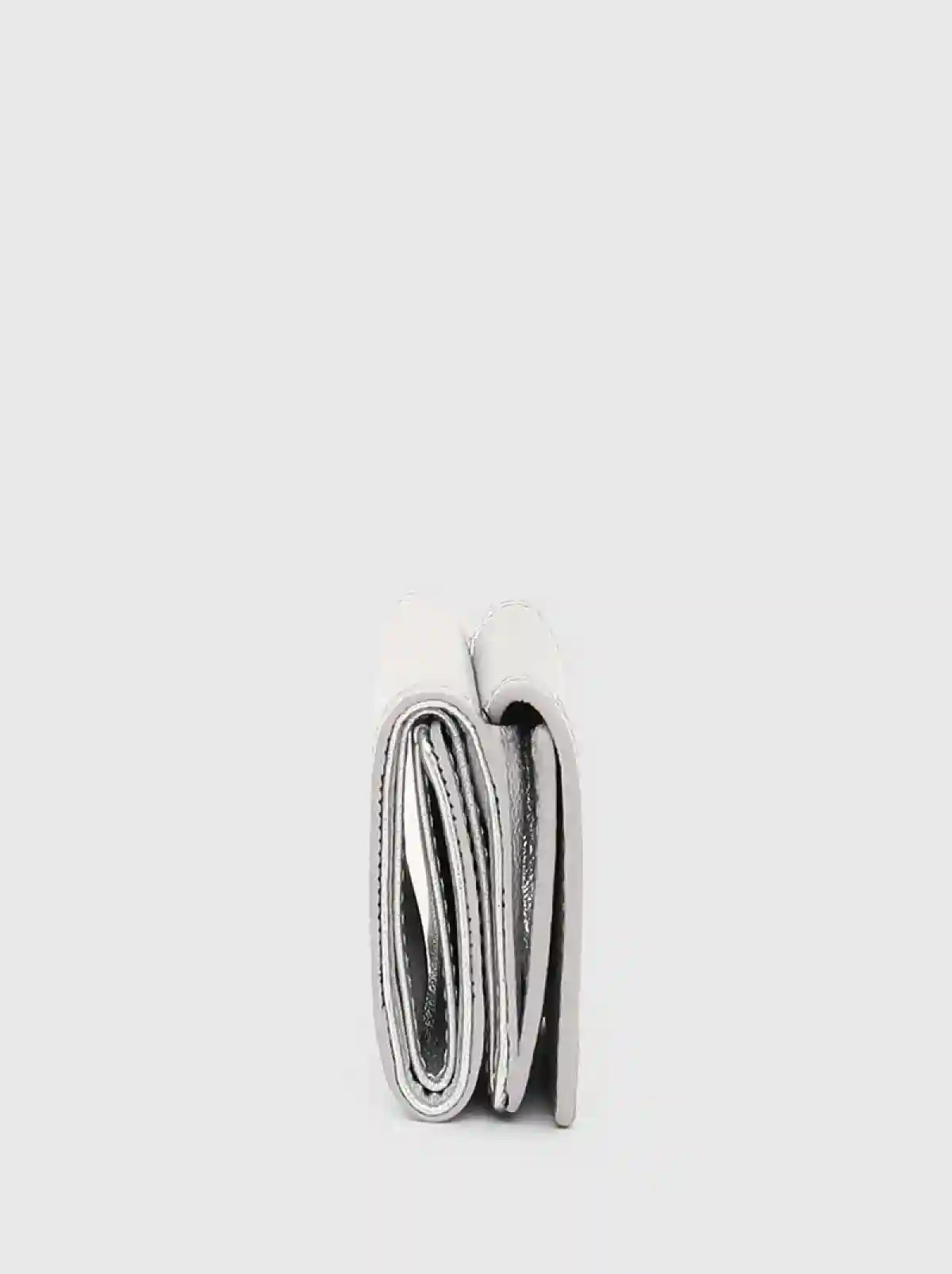 Silver Tri-fold wallet in leather