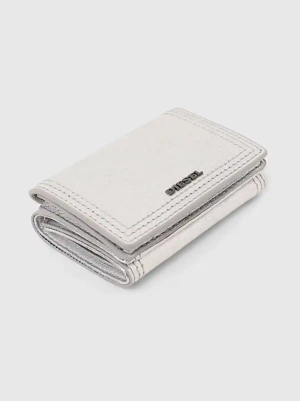 Silver Tri-fold wallet in leather