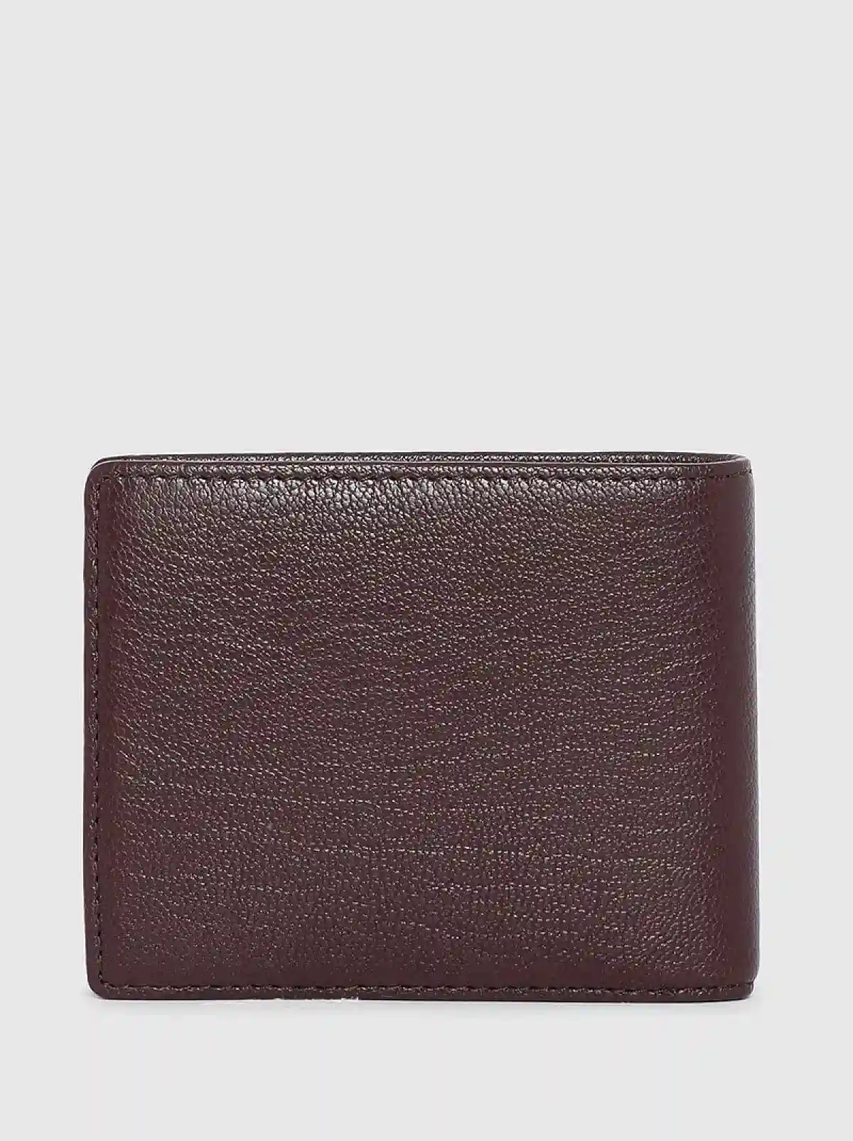 Purple Bi-fold wallet in leather