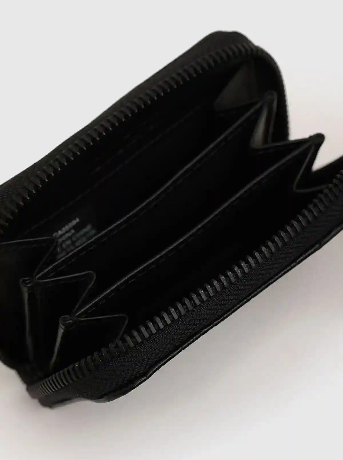 Black Leather wallet with crocodile-effect texture