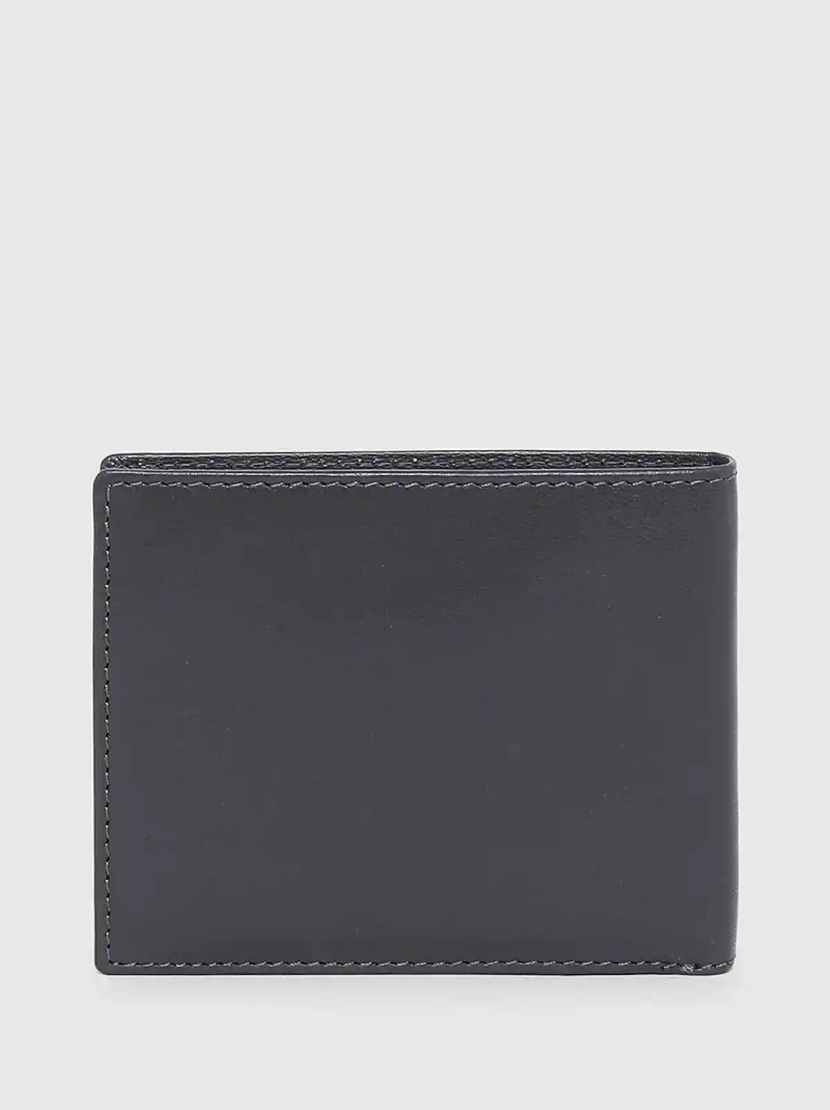 Grey Bi-fold wallet in goat leather