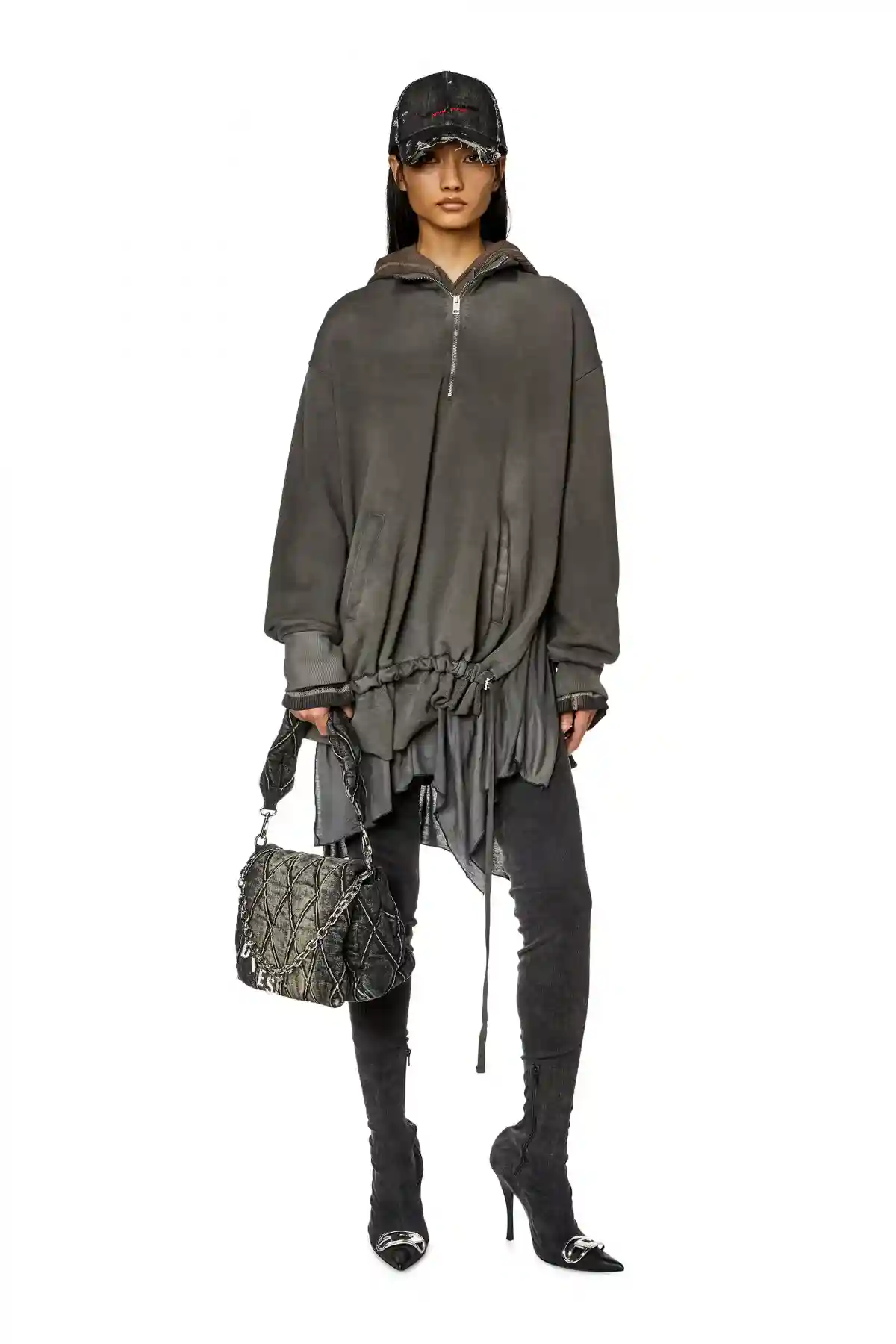 Black Charm-D M-Shoulder bag in quilted denim