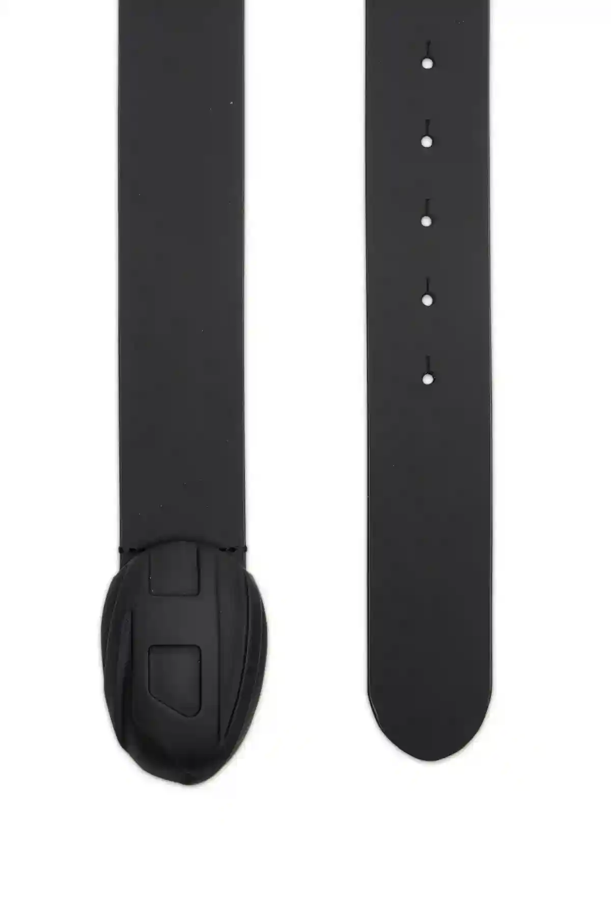 Black Leather belt with hard-shell Oval D buckle